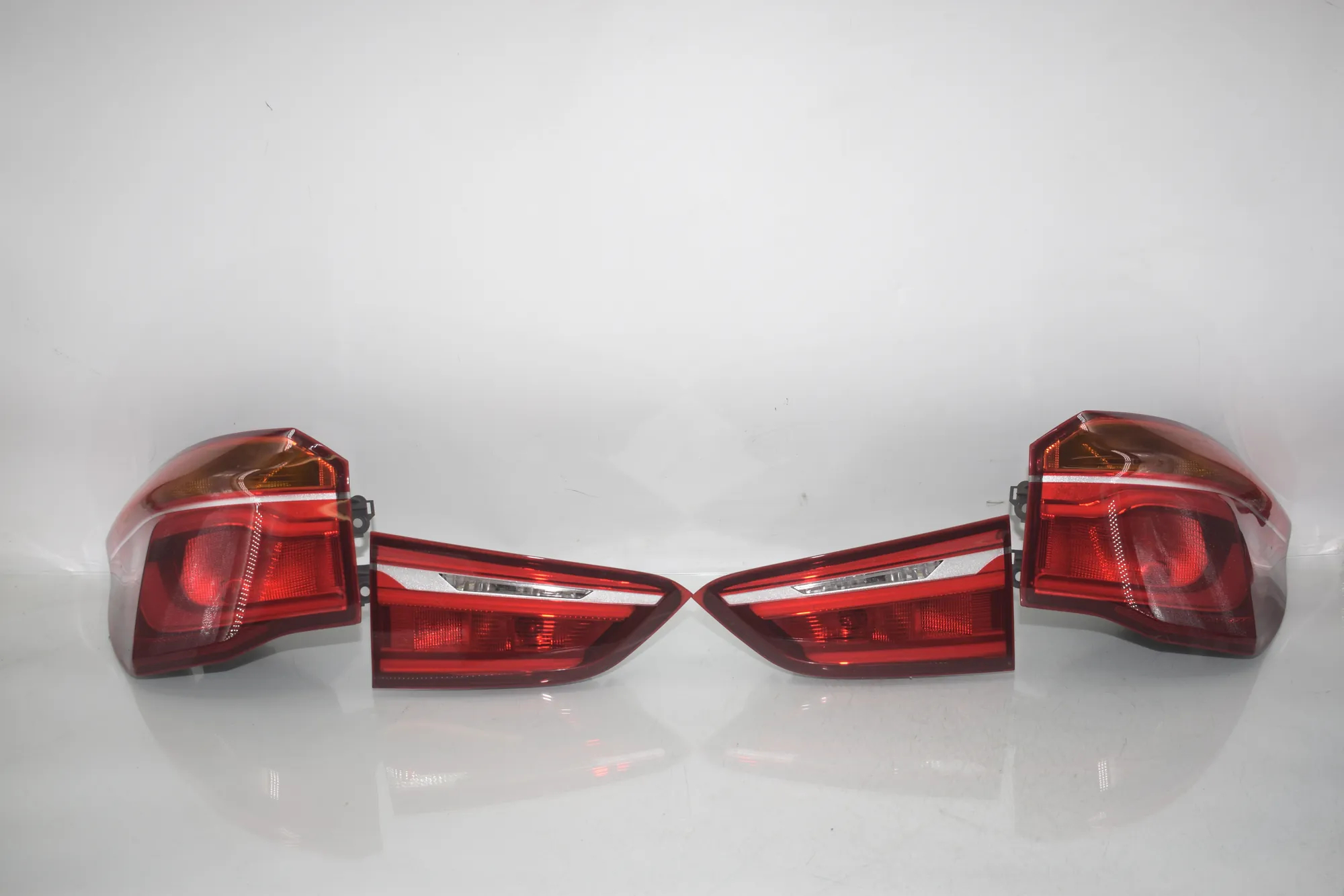Rear Tail Light Set – OEM 7488545 · BMW X1 (F48) sDrive 18 i 2018