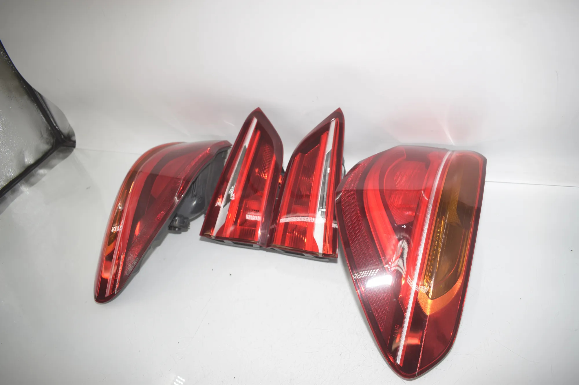 Rear Tail Light Set – OEM 7488545 · BMW X1 (F48) sDrive 18 i 2018 – 7