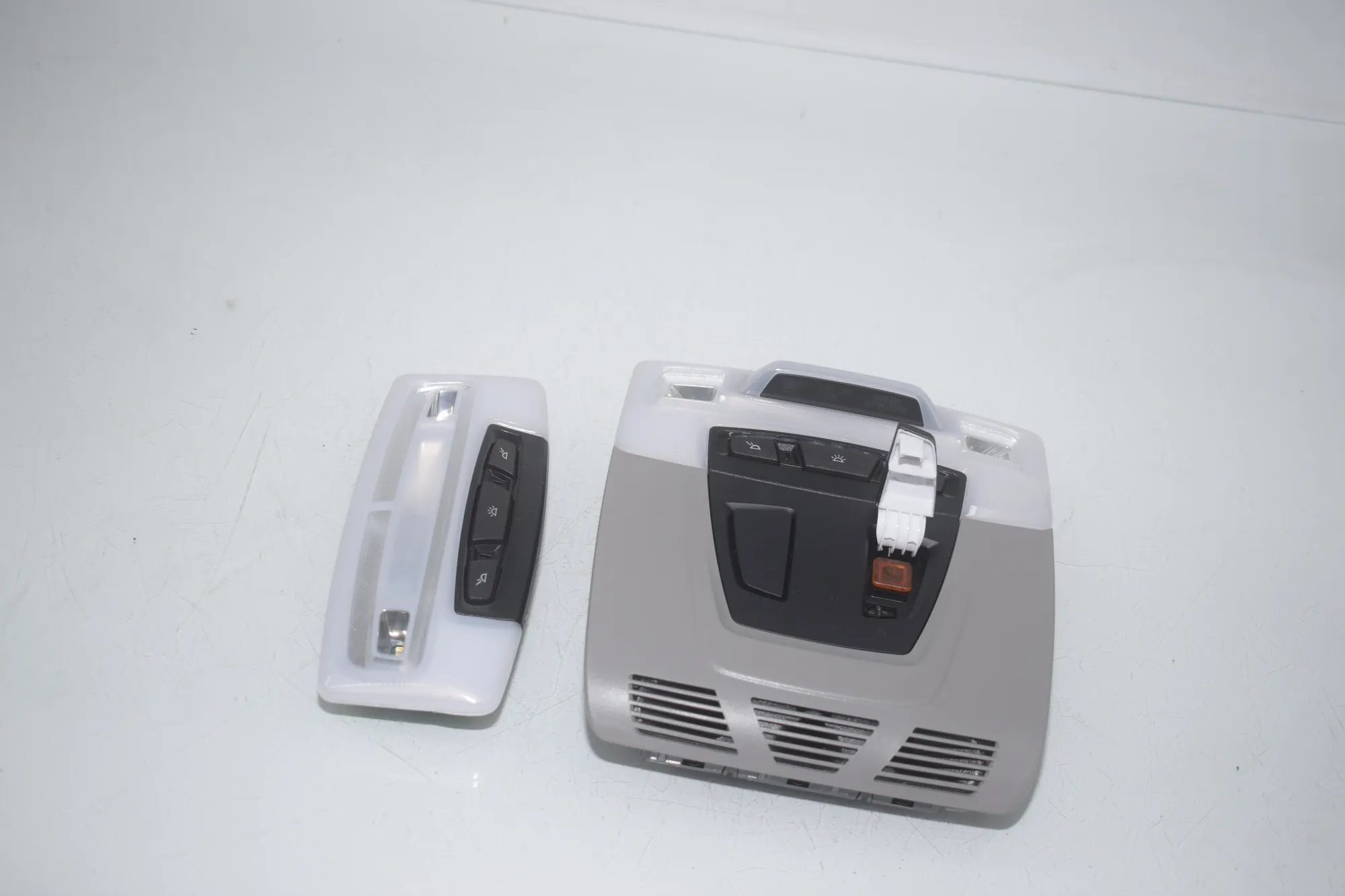 Interior Lighting – OEM 9348998 · BMW X1 (F48) sDrive 18 i 2018 – 2