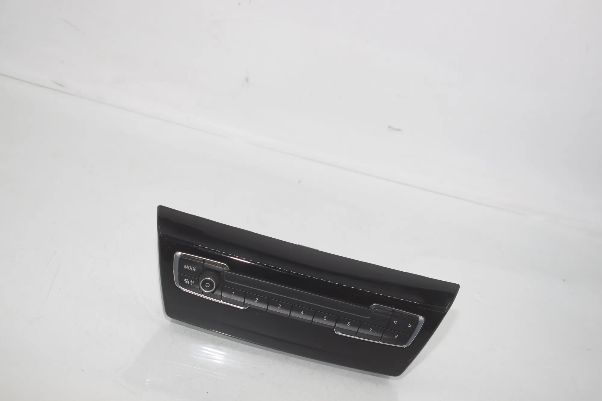 Music Player Buttons – OEM 9371457 · BMW BMW 2 Active Tourer (F45) 225 xe 2019 – 2