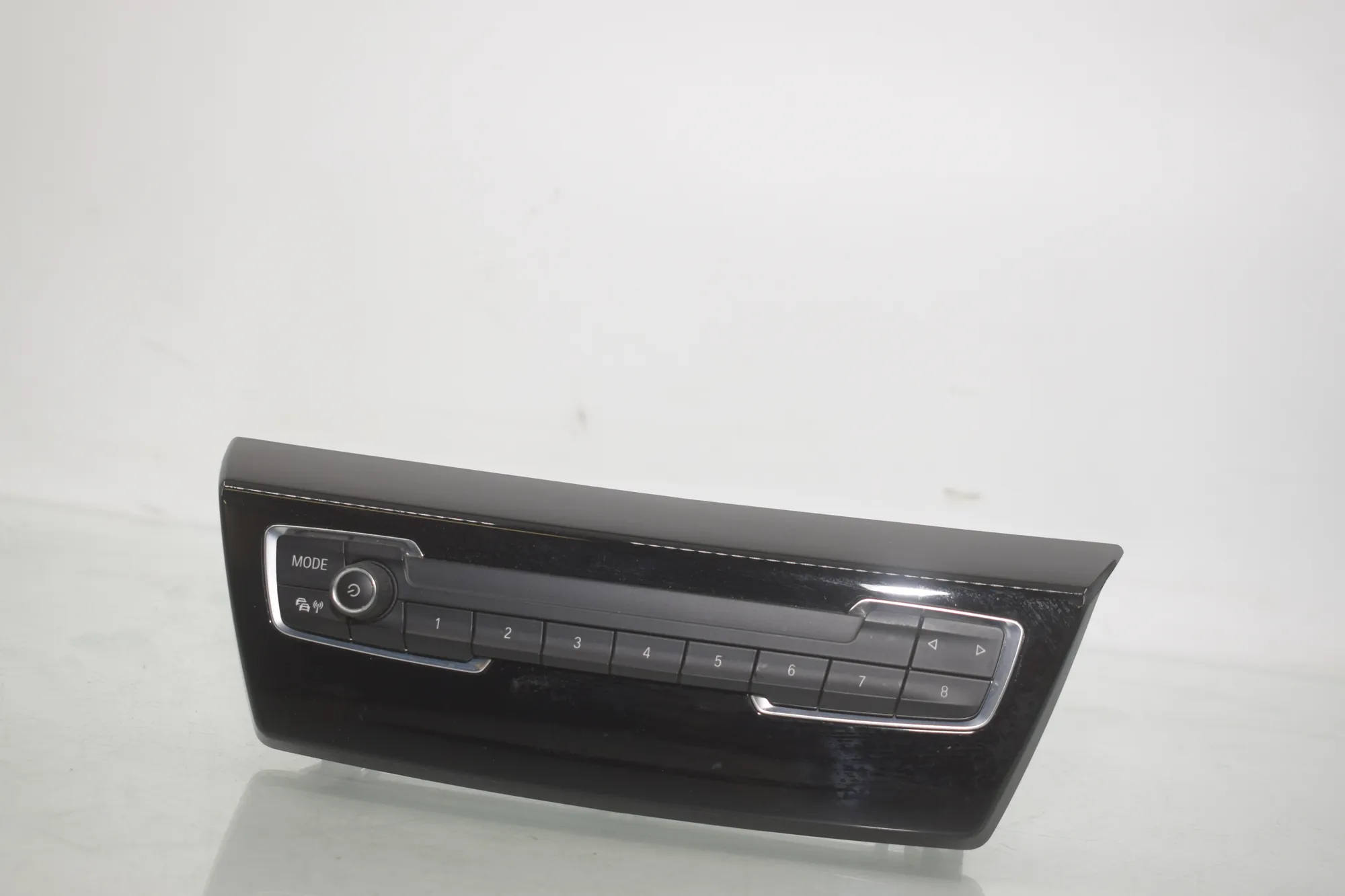 Music Player Buttons – OEM 9371457 · BMW BMW 2 Active Tourer (F45) 225 xe 2019 – 3