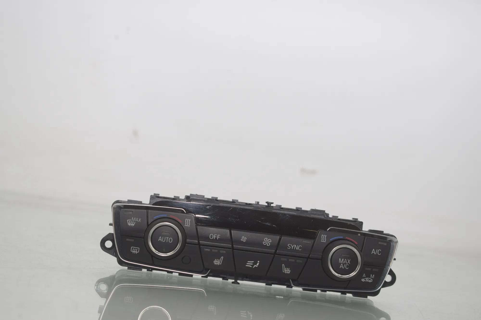 Climate Control Unit – OEM 9471102 · BMW BMW 2 Active Tourer (F45) 225 xe 2019 – 3
