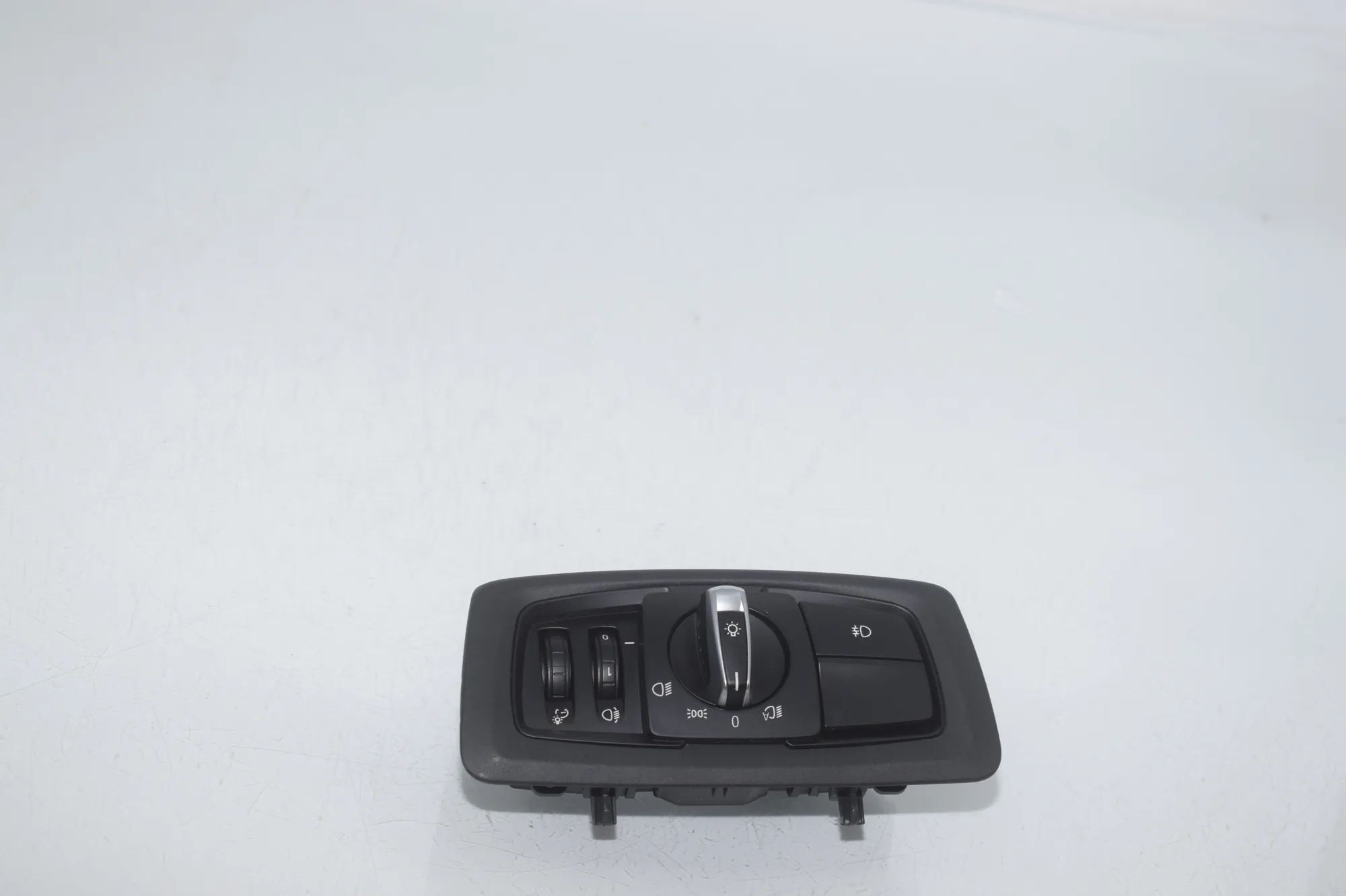 Headlight Switch Control Unit – OEM 9865819 · BMW BMW 2 Active Tourer (F45) 225 xe 2019 – 5