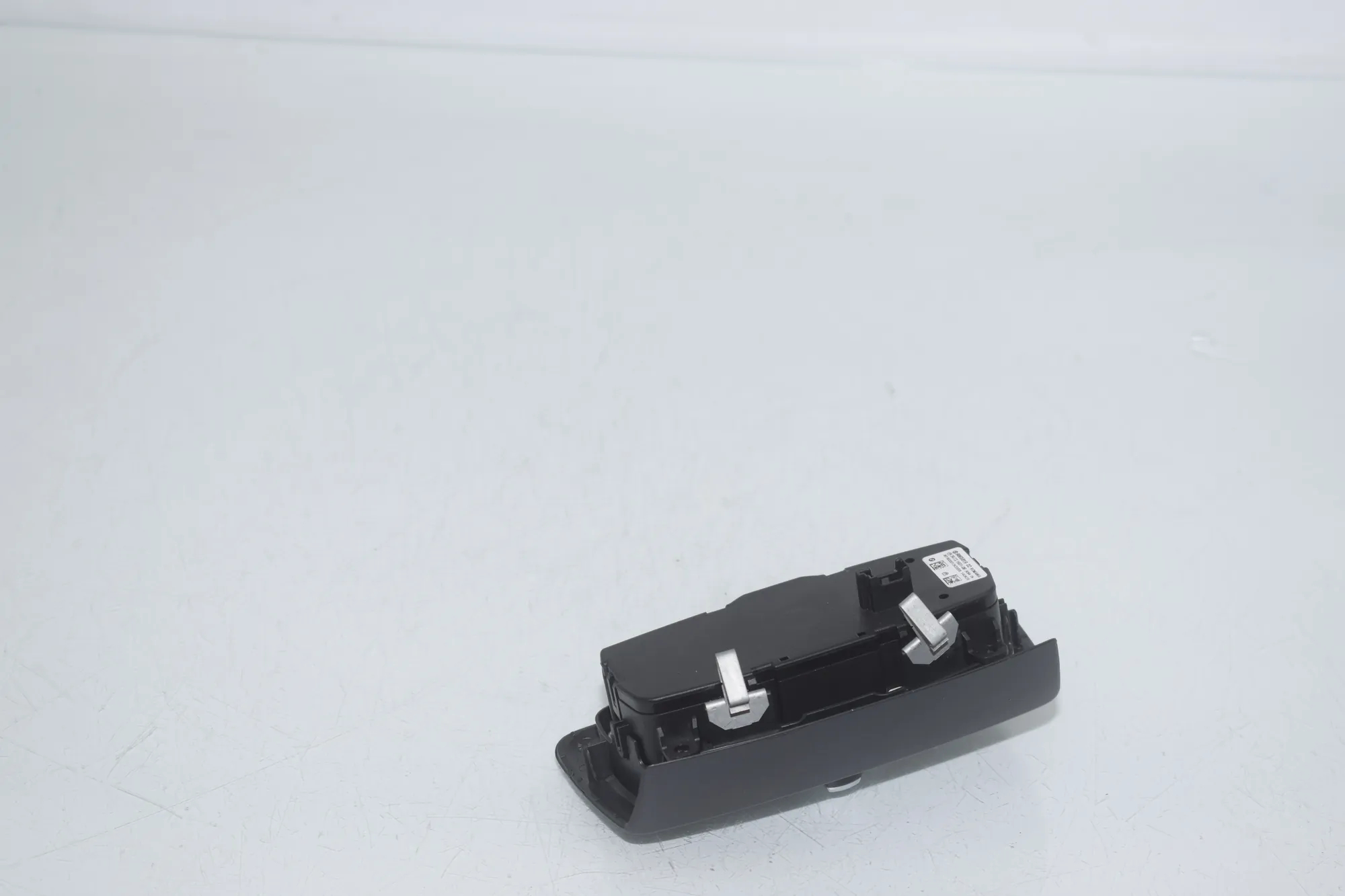 Headlight Switch Control Unit – OEM 9865819 · BMW BMW 2 Active Tourer (F45) 225 xe 2019 – 3
