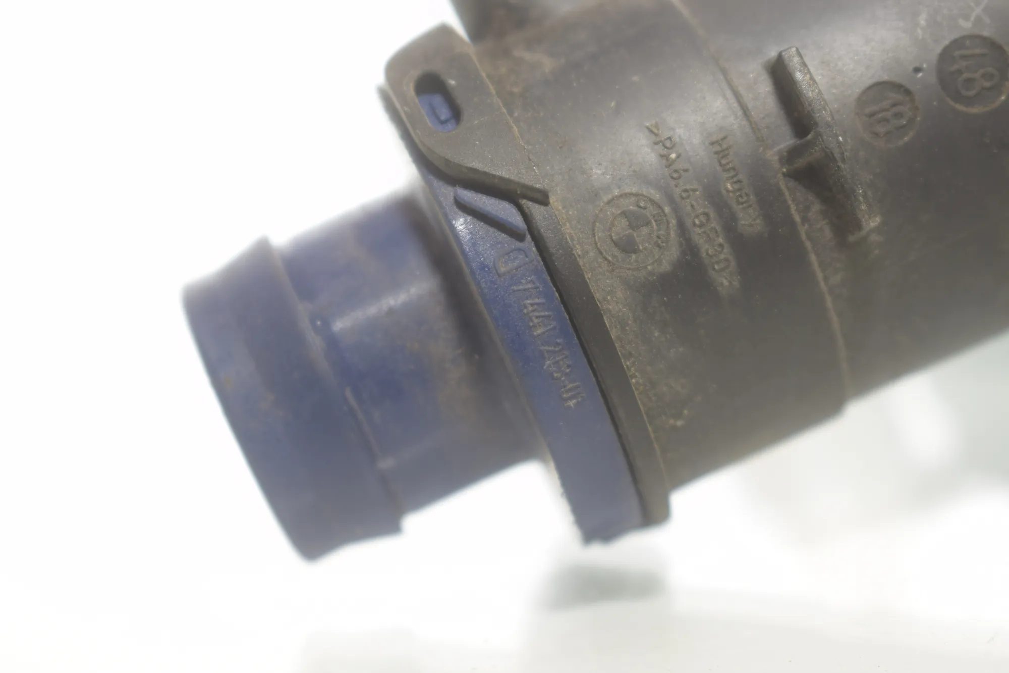 Washer Tank Motor – OEM 7388349 · BMW BMW 2 Active Tourer (F45) 225 xe 2019 – 7