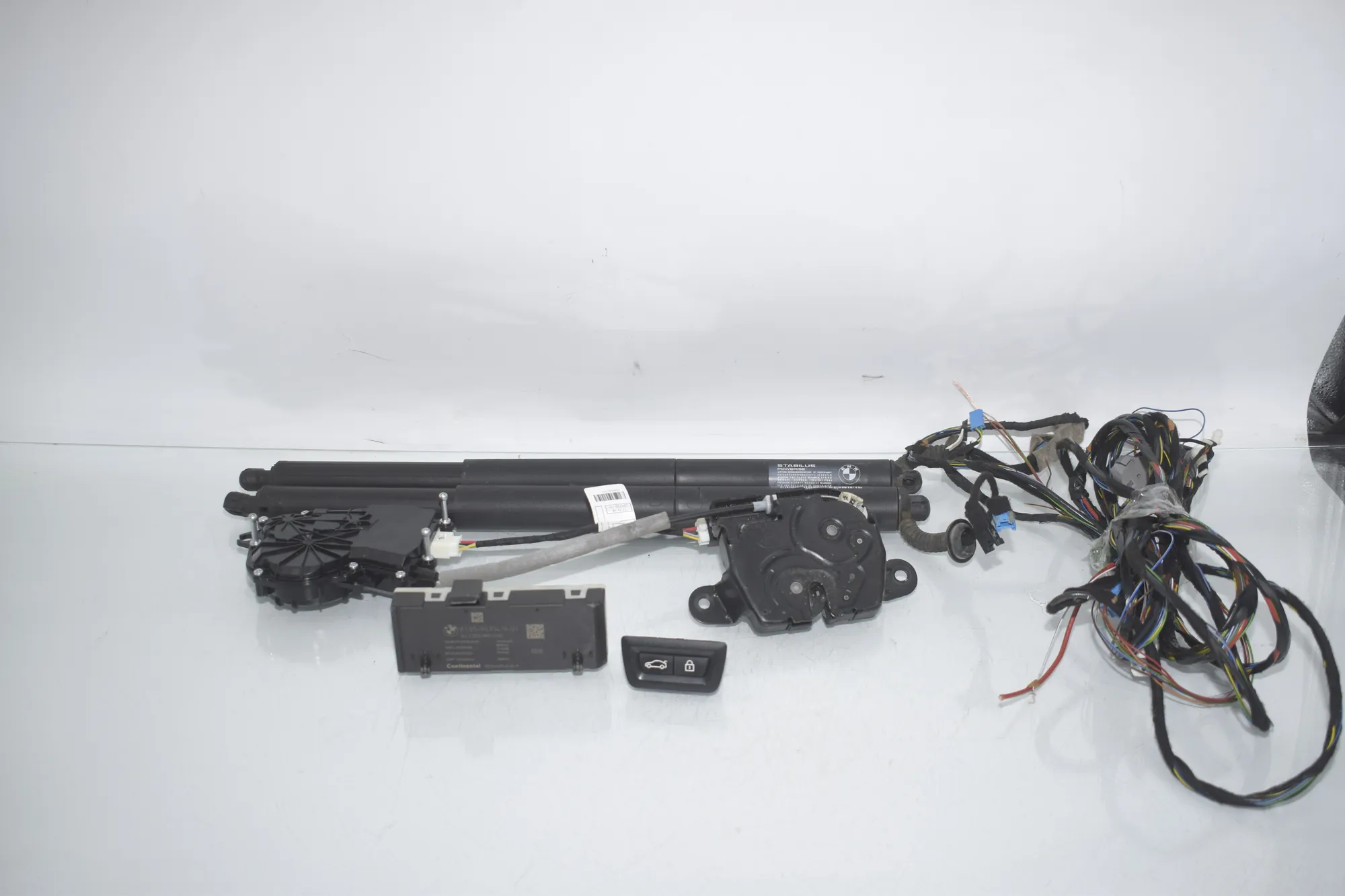 Electric Tailgate Opening Kit – OEM 9275121 · BMW BMW 2 Active Tourer (F45) 225 xe 2019