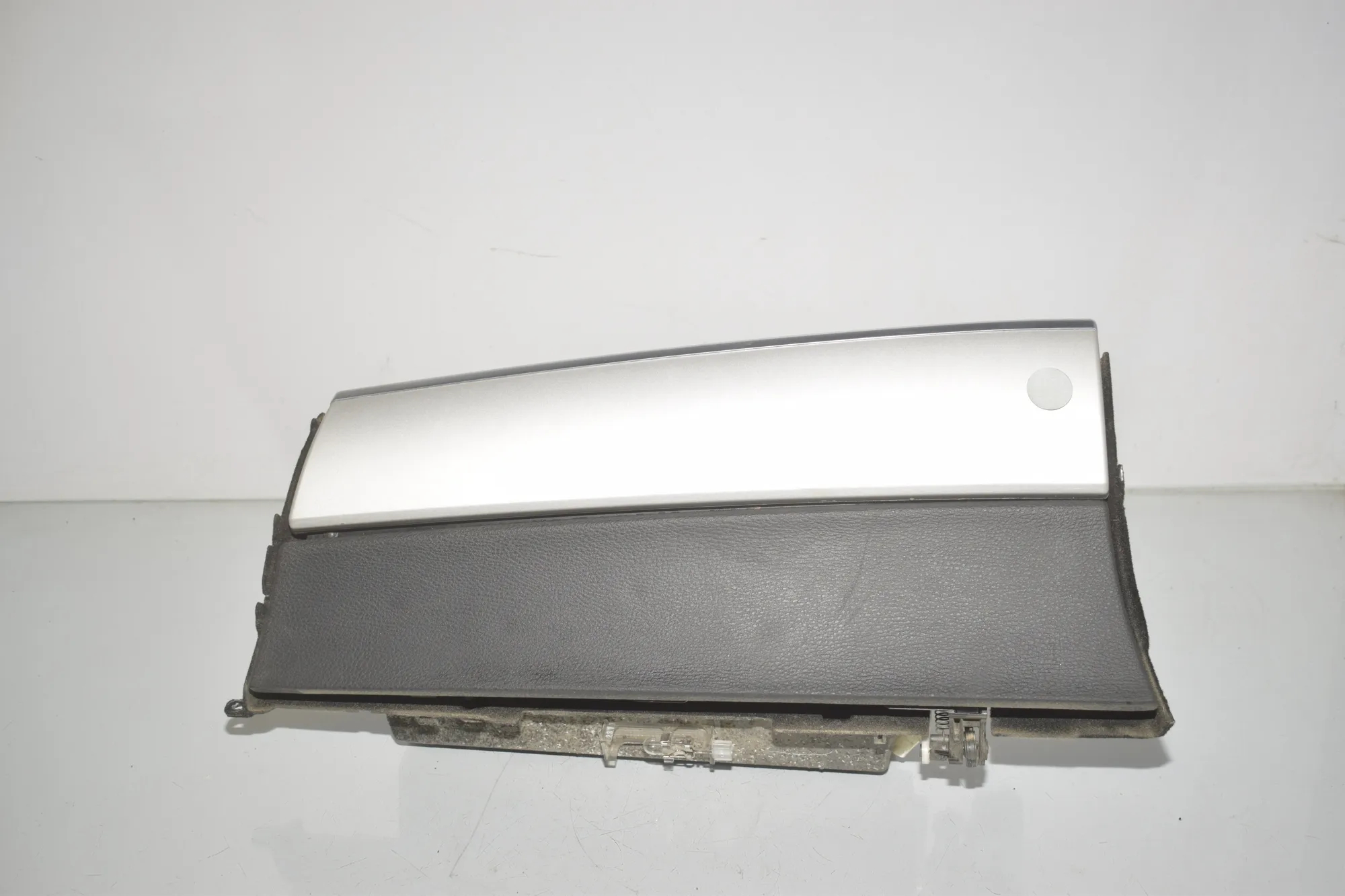 Glove Compartment – OEM 1122707284 · BMW X5 (E70) xDrive 30 d 2011 – 3