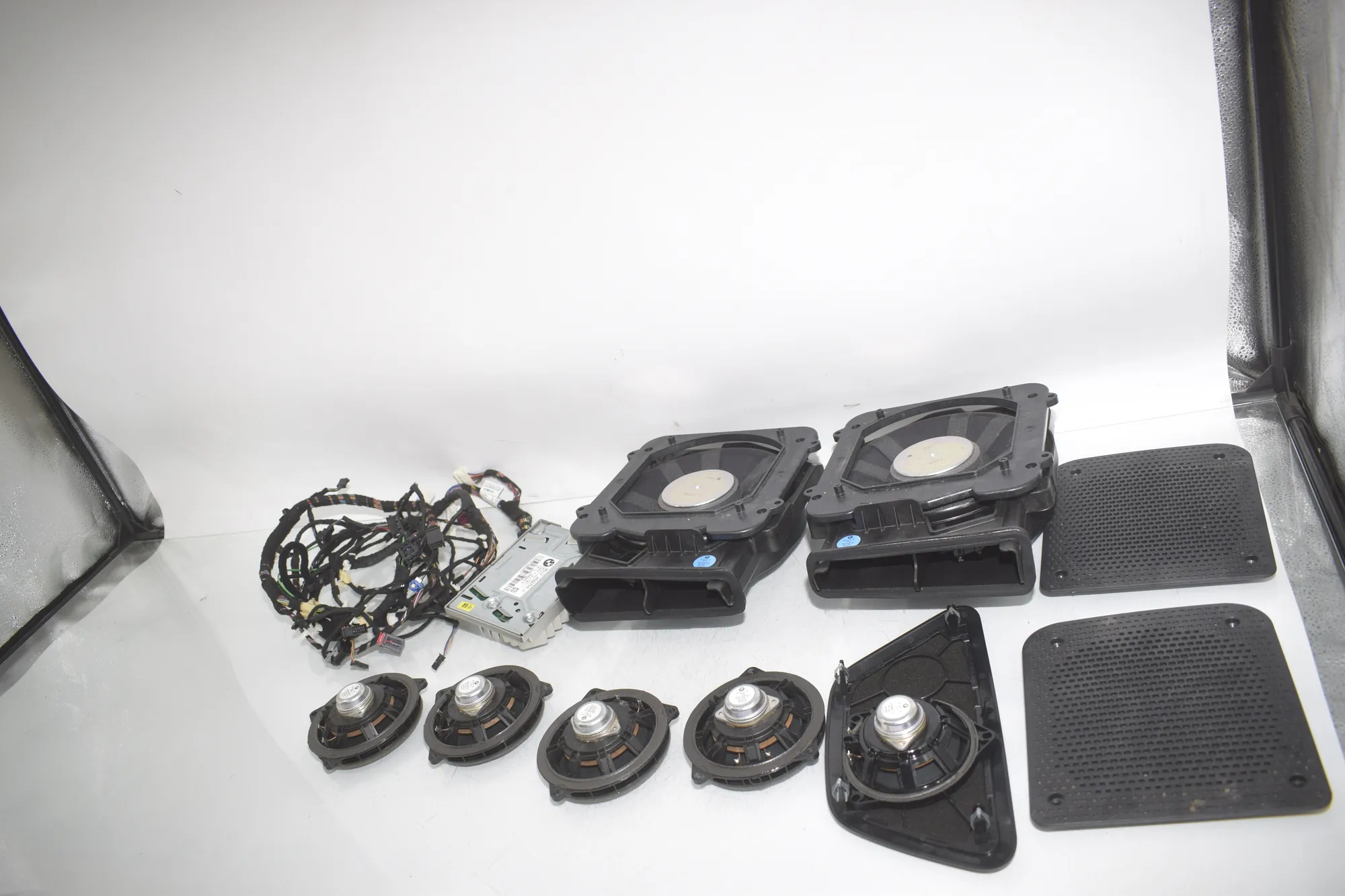 Sound Audio System Set – OEM 9281896 · BMW BMW 2 Active Tourer (F45) 225 xe 2019 – 4