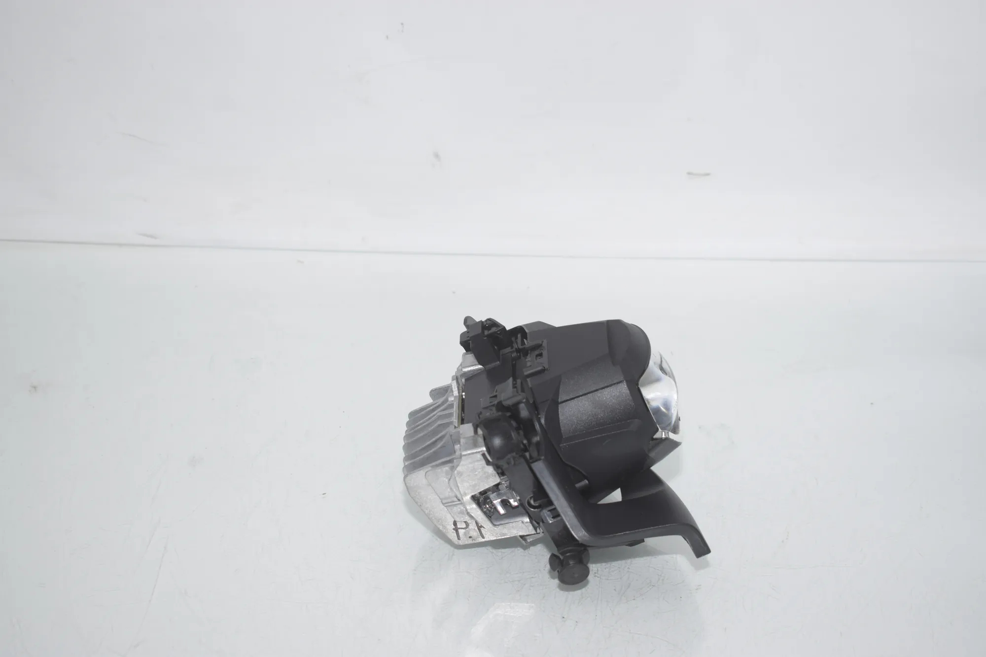 LED Lights Control Unit – OEM 7391395 · BMW BMW 2 Active Tourer (F45) 225 xe 2019 – 2