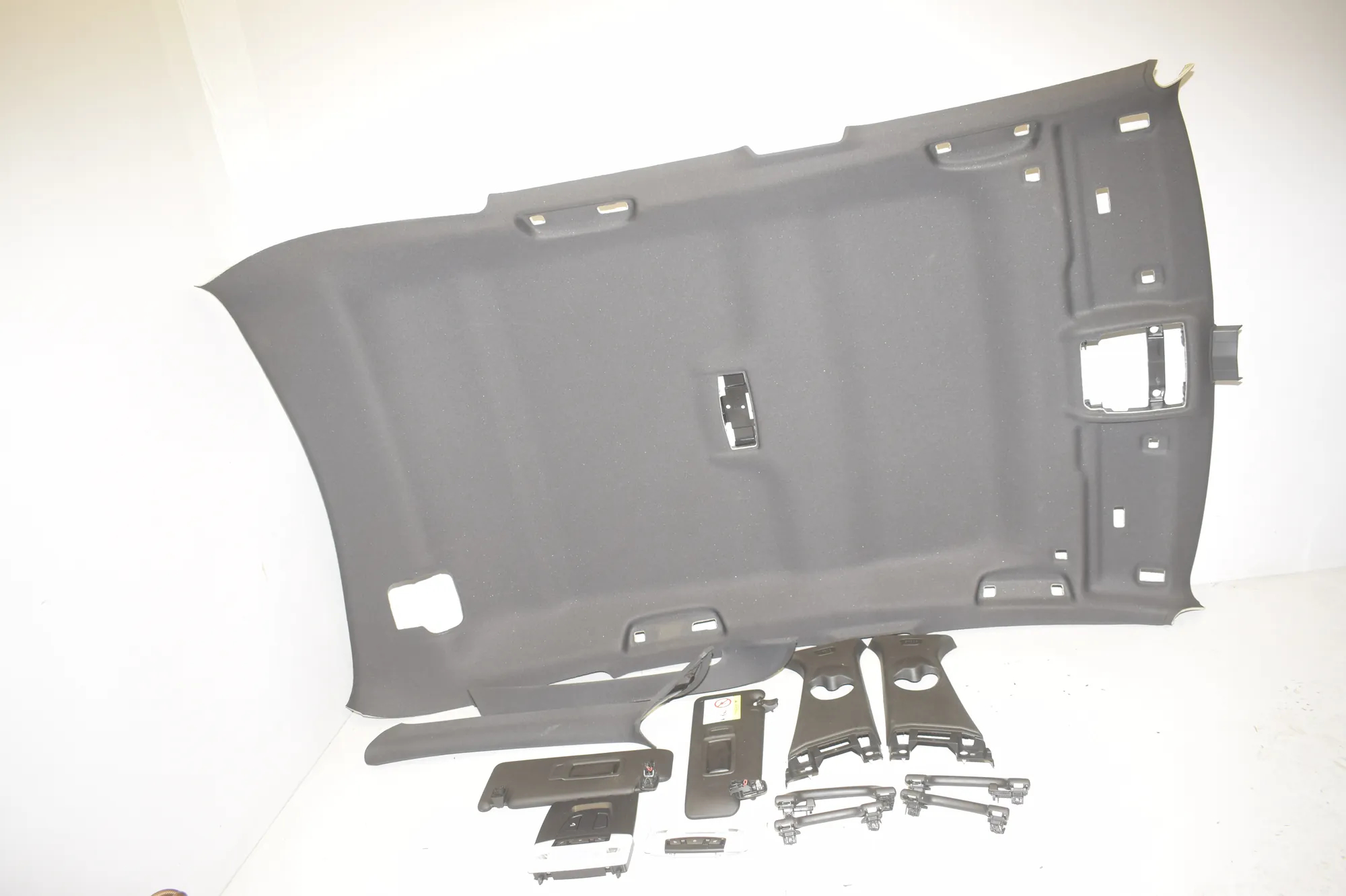 Black Roof Headliner Set – OEM 9459353 · BMW BMW 2 Active Tourer (F45) 225 xe 2019 – 3