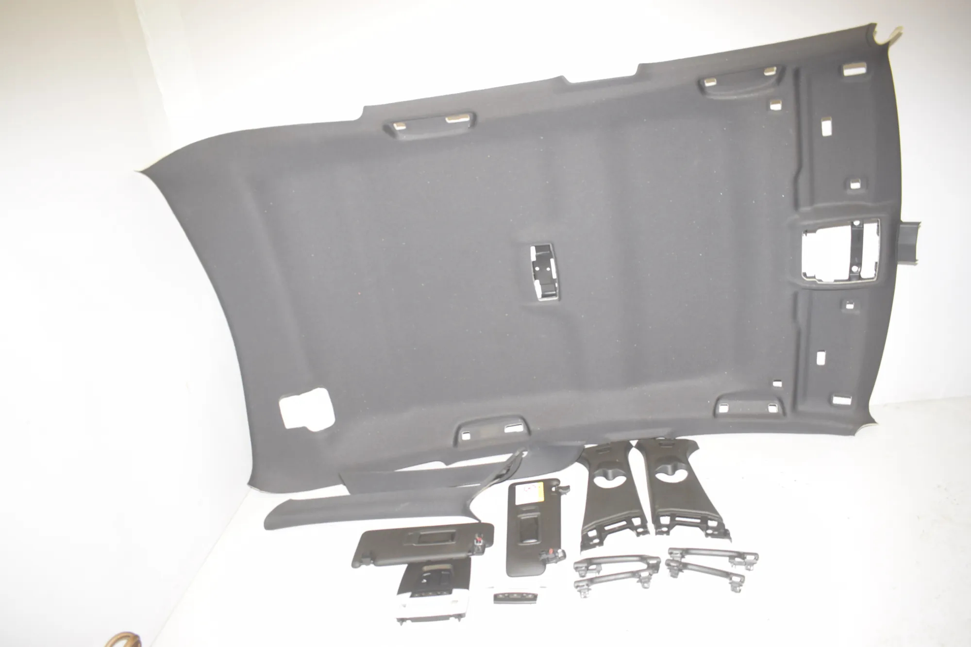 Black Roof Headliner Set – OEM 9459353 · BMW BMW 2 Active Tourer (F45) 225 xe 2019 – 2