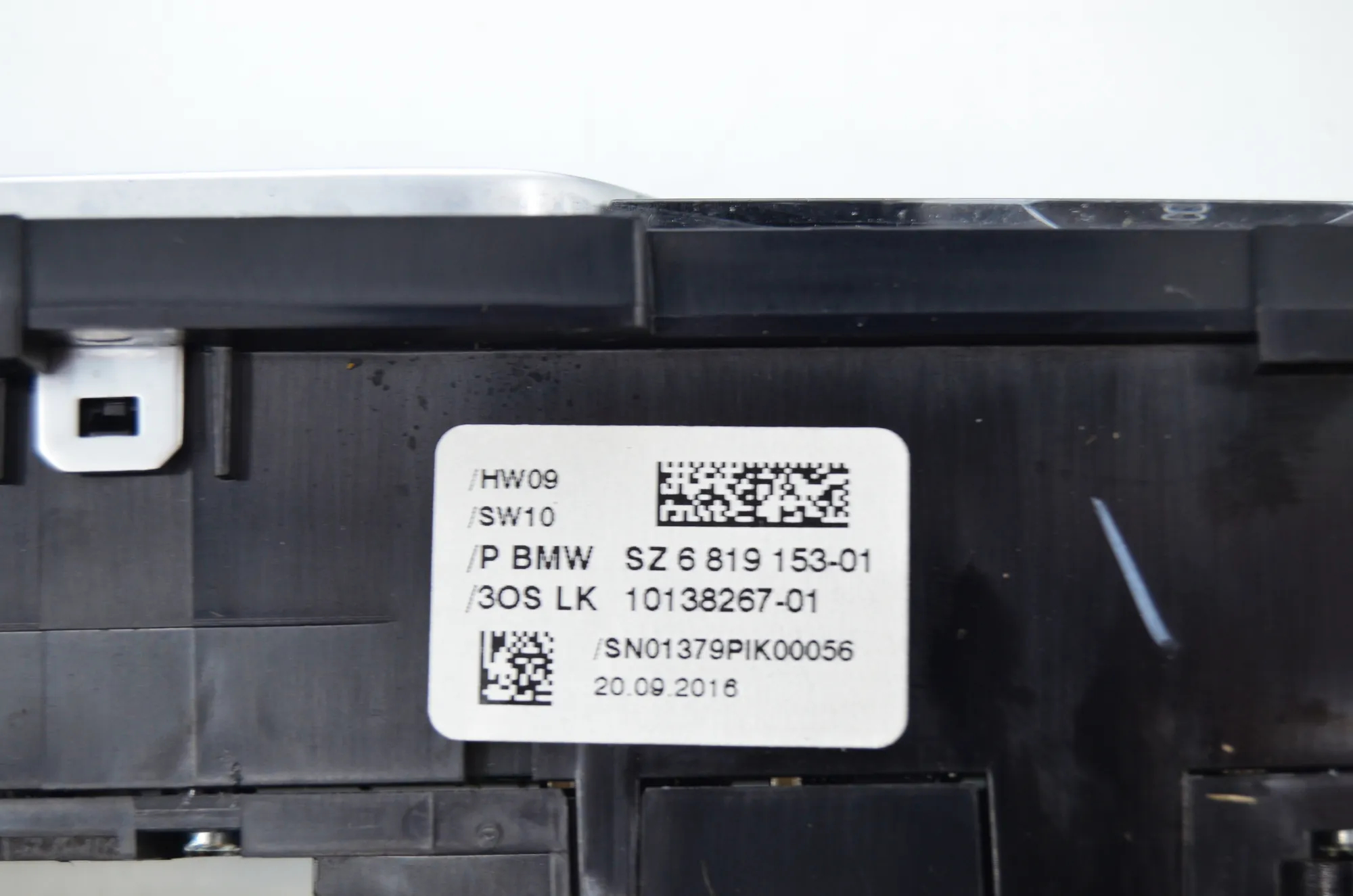 Distance Radar Sensor – OEM 6886388 · BMW 7 (G11, G12) 750 d, Ld xDrive 2016 – 8