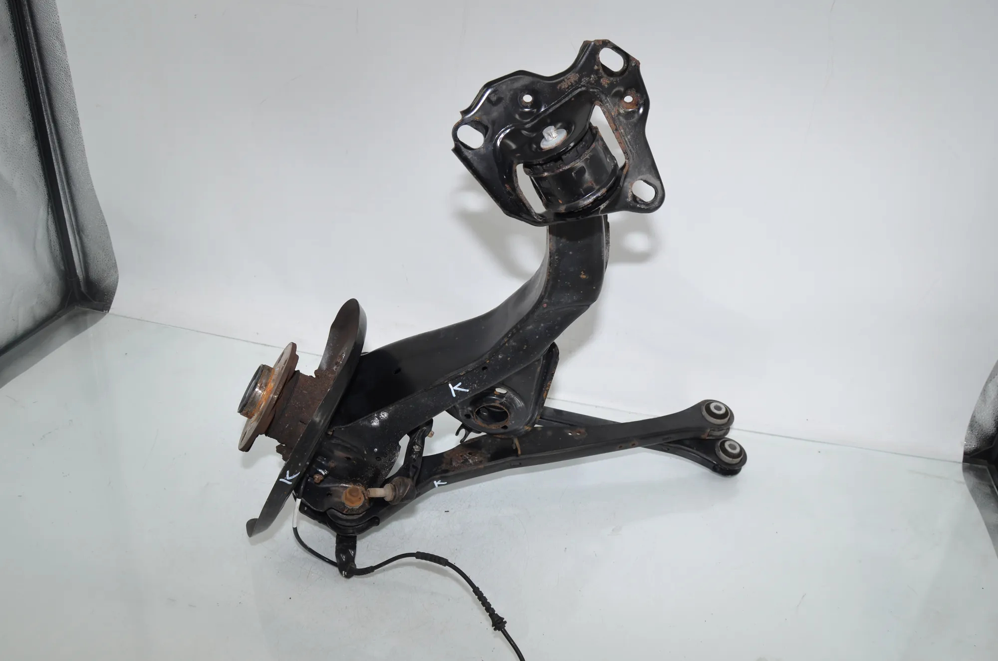 Rear Left Wheel Hub Spindle – OEM 8842879 · BMW 2 Active Tourer (F45) 218 i 2015 – 2