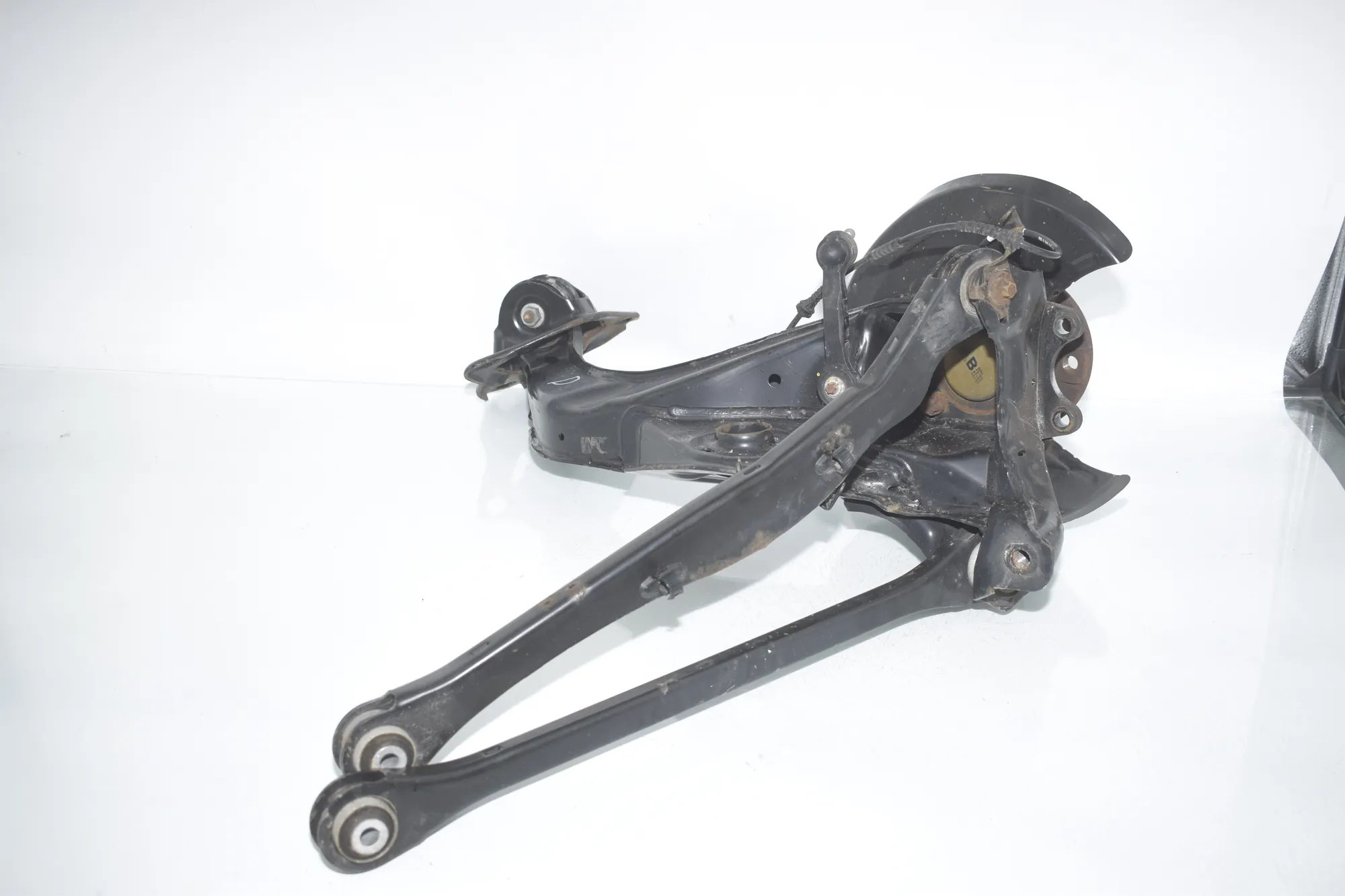 Rear Right Wheel Hub – OEM 8842880 · BMW 2 Active Tourer (F45) 218 i 2015