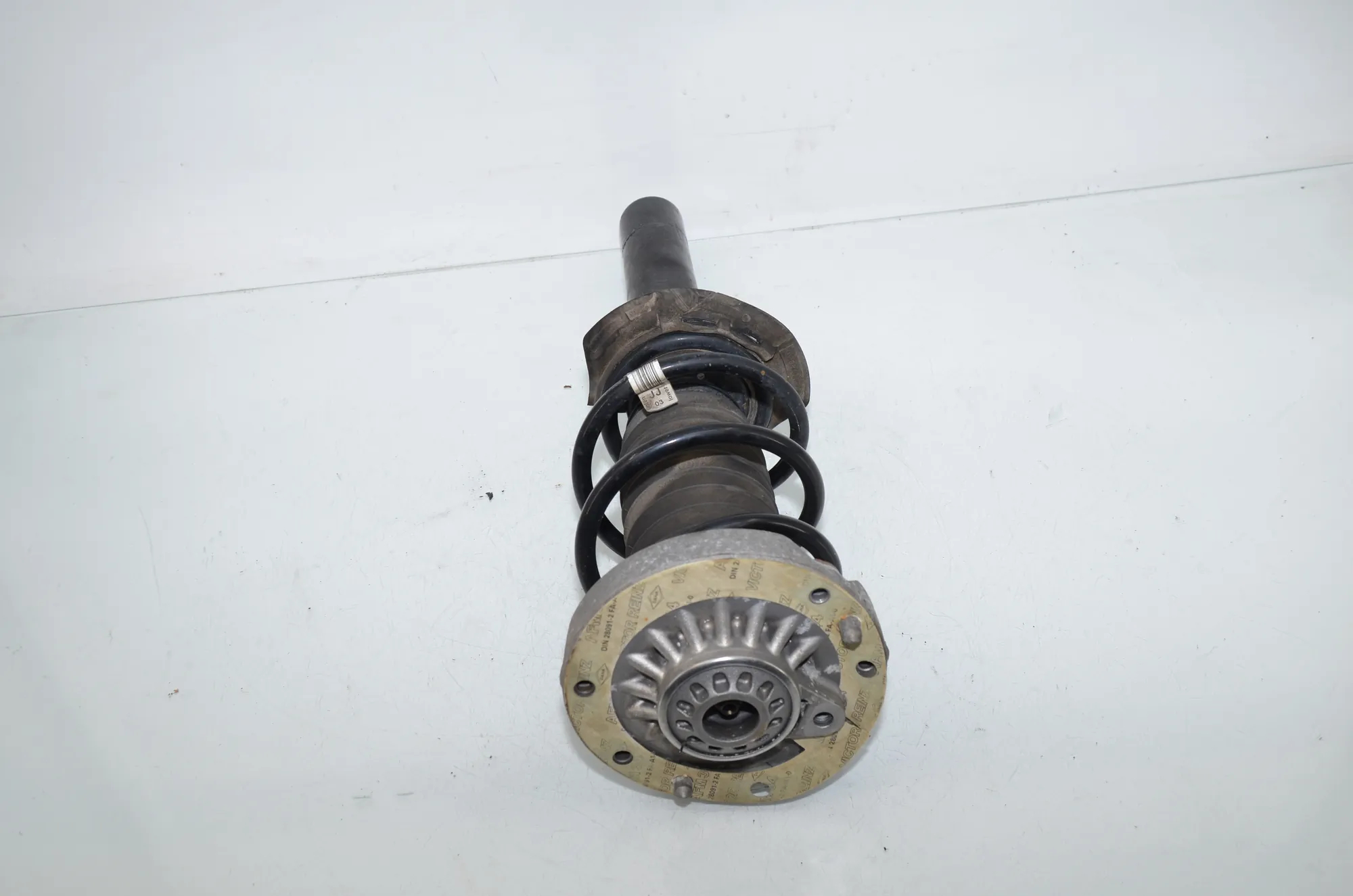 Front Right Shock Absorber – OEM 6874460 · BMW 2 Active Tourer (F45) 218 i 2015 – 2