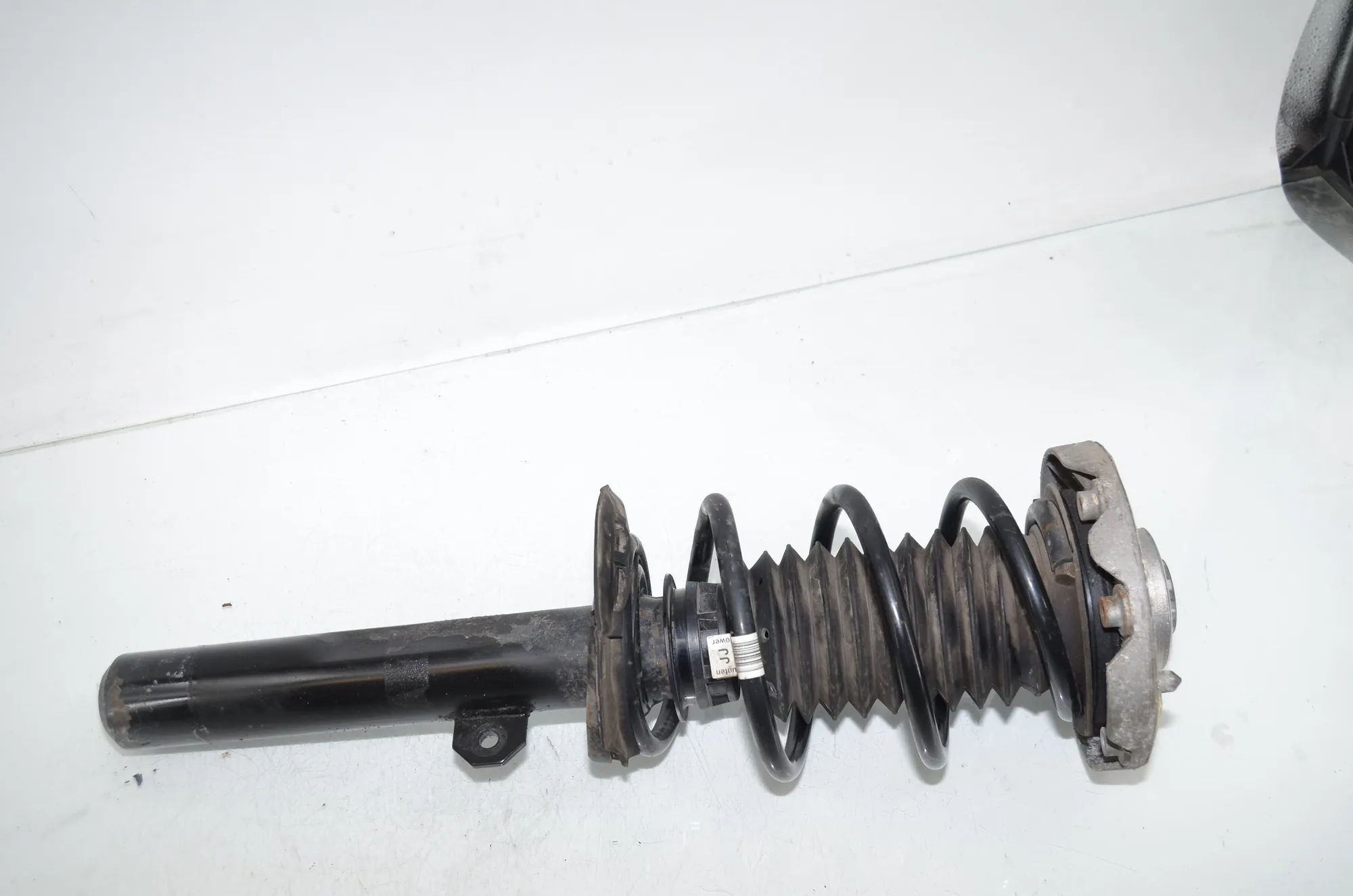 Front Left Shock Absorber – OEM 6874459 · BMW 2 Active Tourer (F45) 218 i 2015 – 3