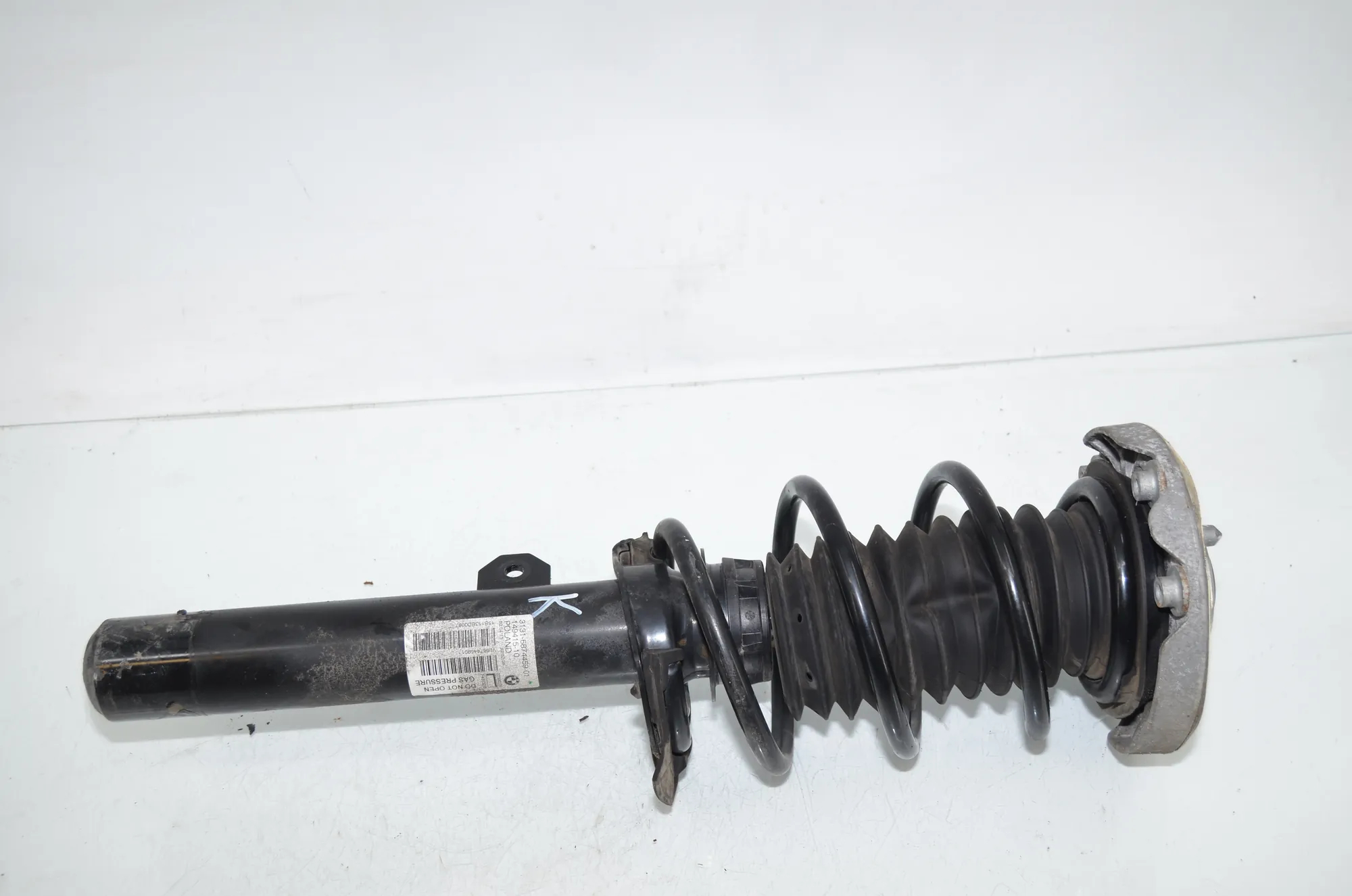 Front Left Shock Absorber – OEM 6874459 · BMW 2 Active Tourer (F45) 218 i 2015
