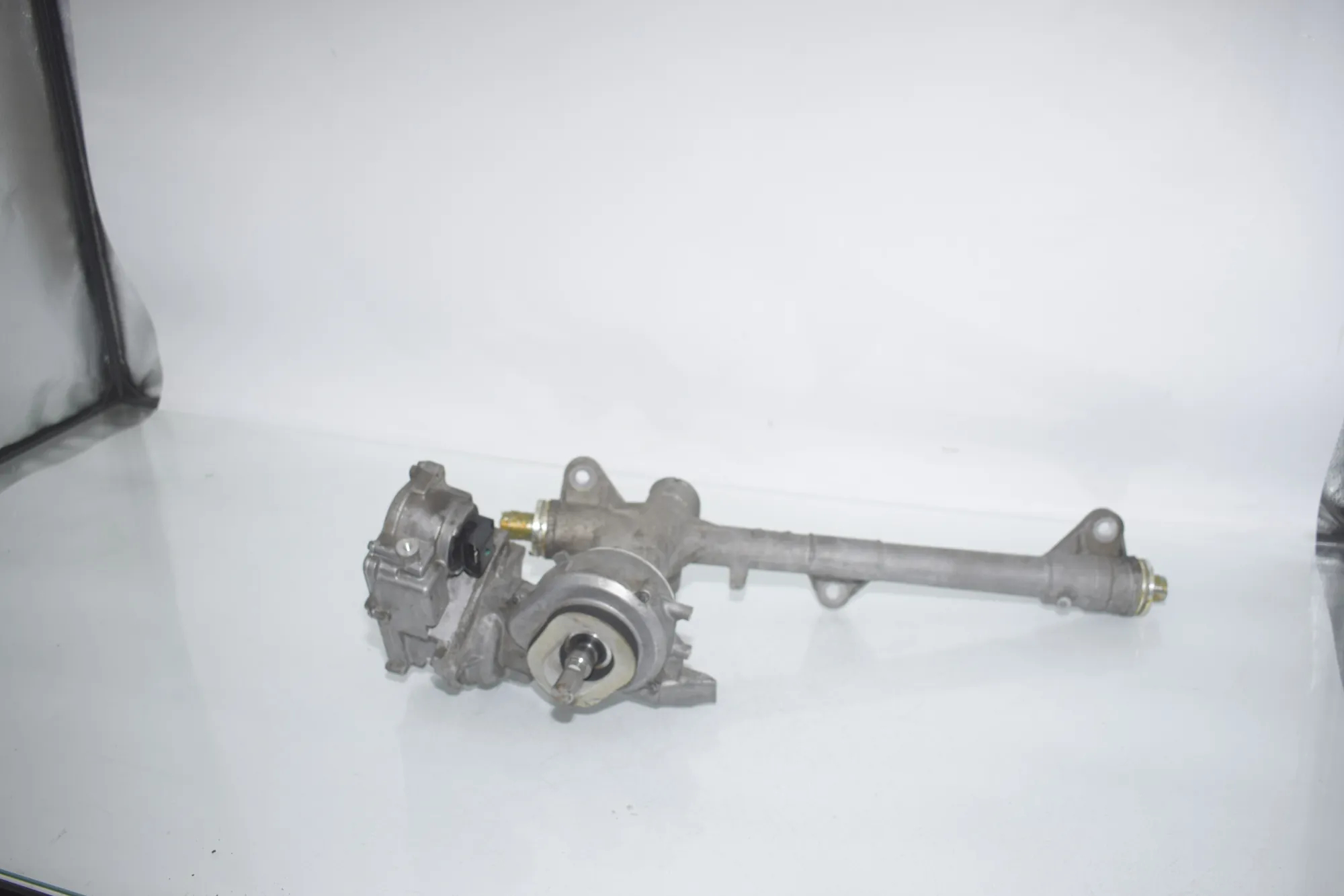 Steering Rack – OEM 6876432 · BMW 2 Active Tourer (F45) 218 i 2015 – 3
