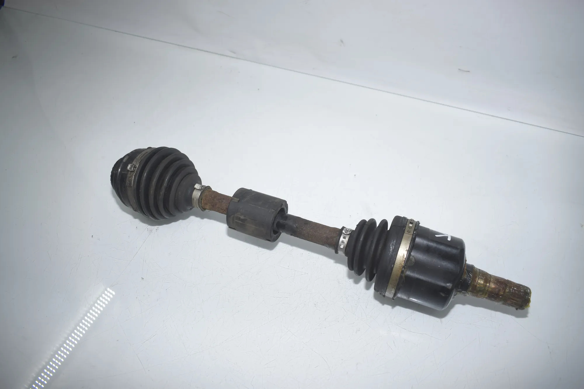 Front Left Driveshaft – OEM 5A2E013 · BMW 2 Active Tourer (F45) 218 i 2015 – 2