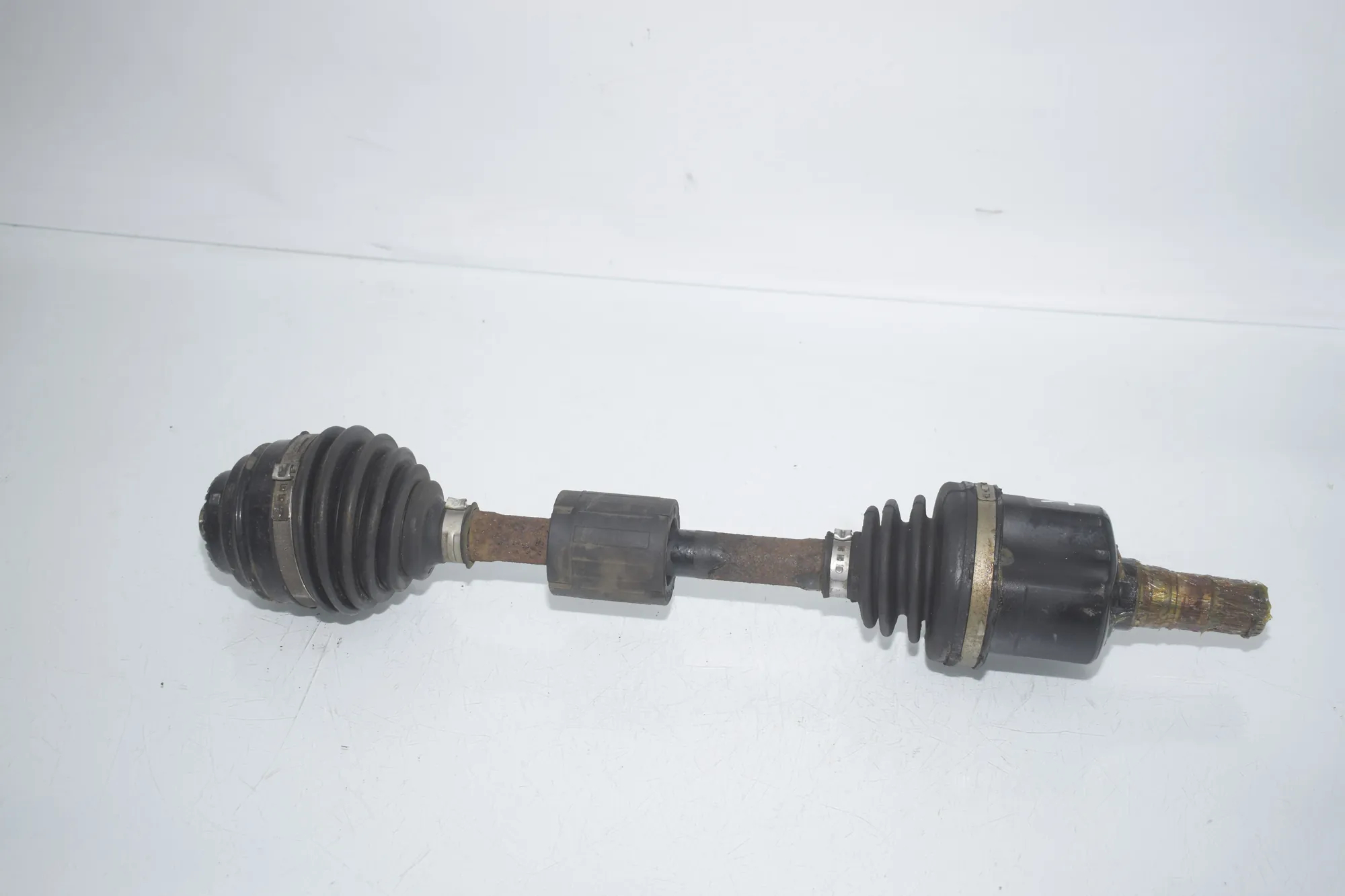 Front Left Driveshaft – OEM 5A2E013 · BMW 2 Active Tourer (F45) 218 i 2015
