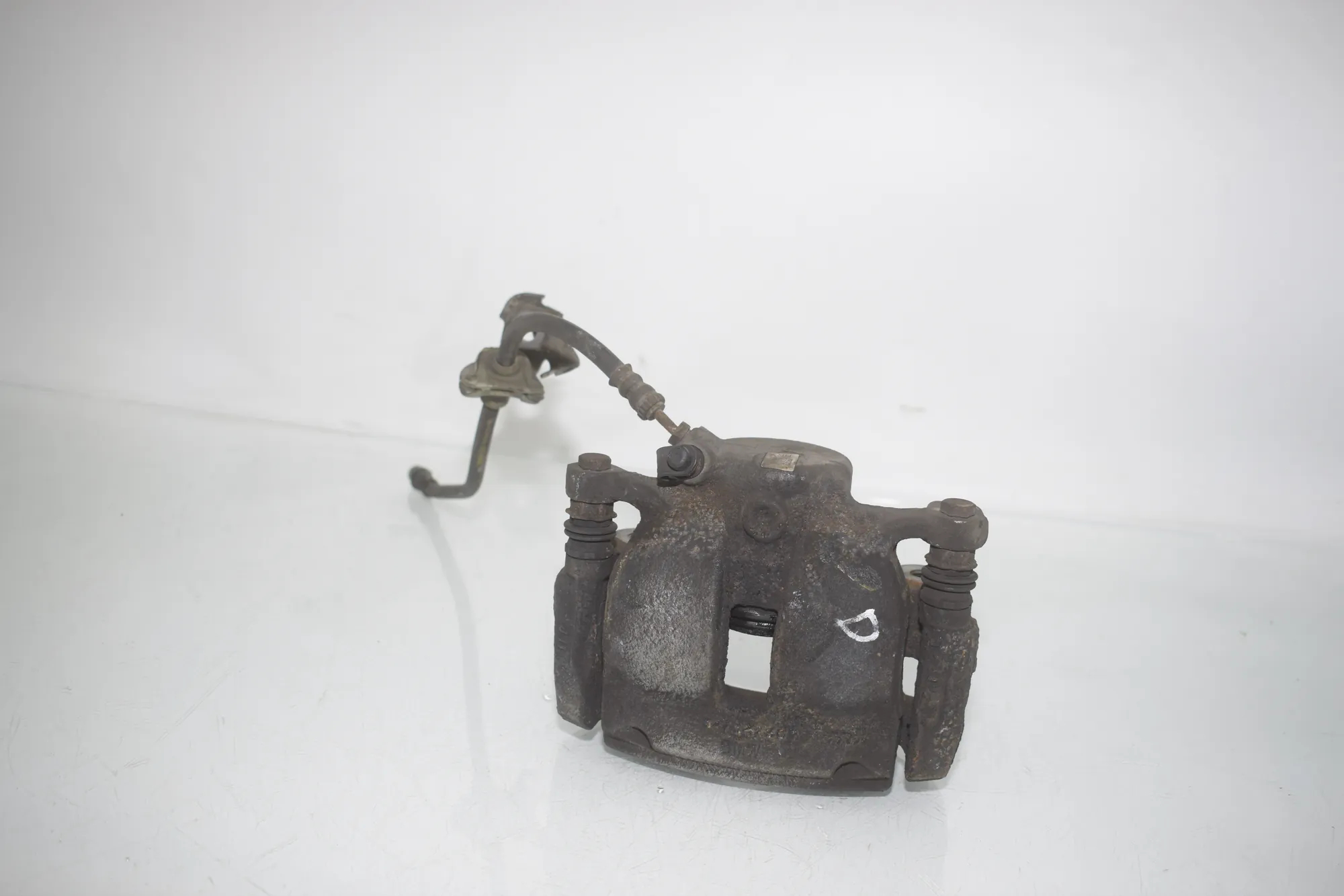 Front Right Brake Caliper – OEM 6860266 · BMW 2 Active Tourer (F45) 218 i 2015 – 2