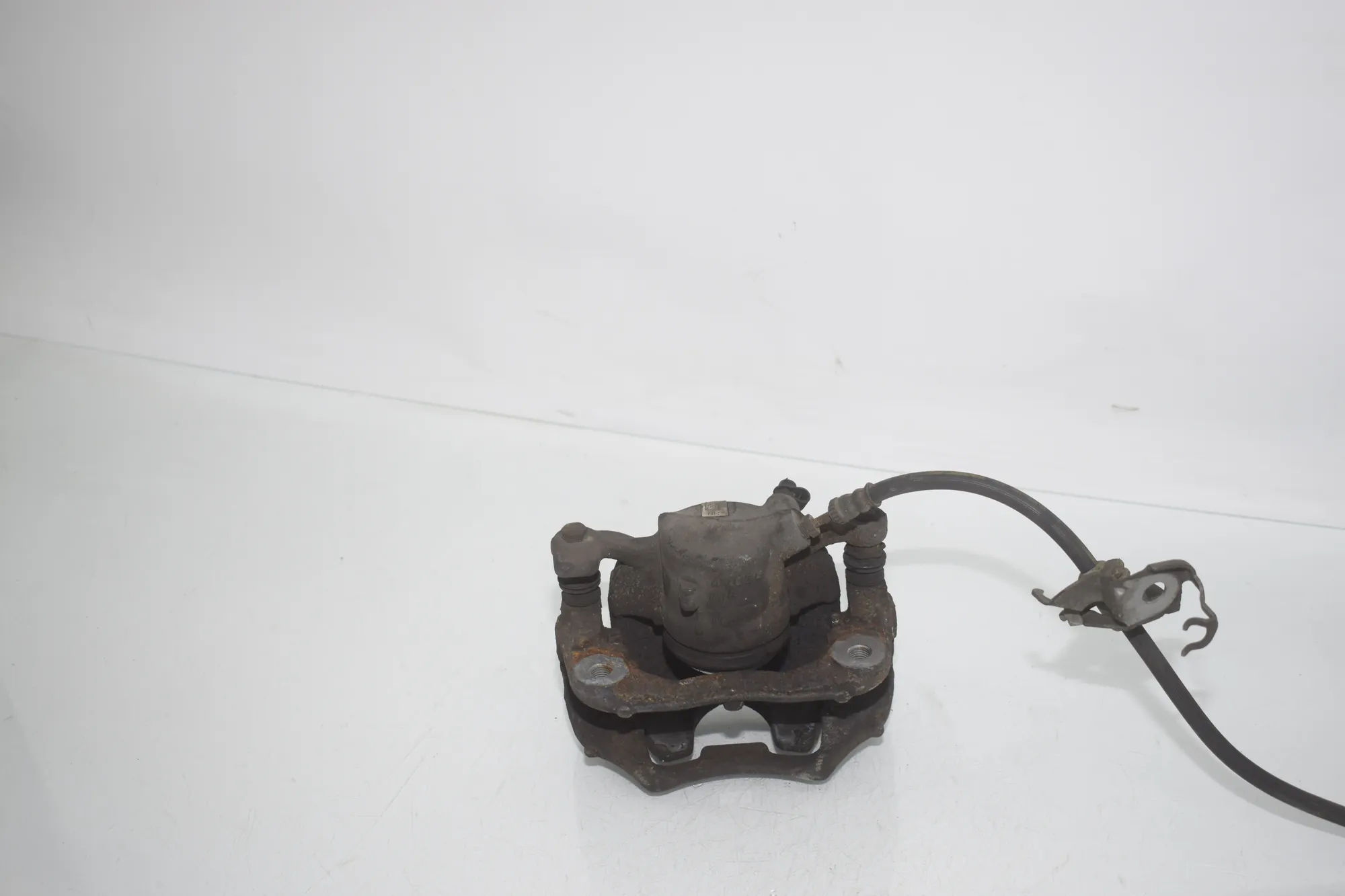 Front Right Brake Caliper – OEM 6860266 · BMW 2 Active Tourer (F45) 218 i 2015 – 3