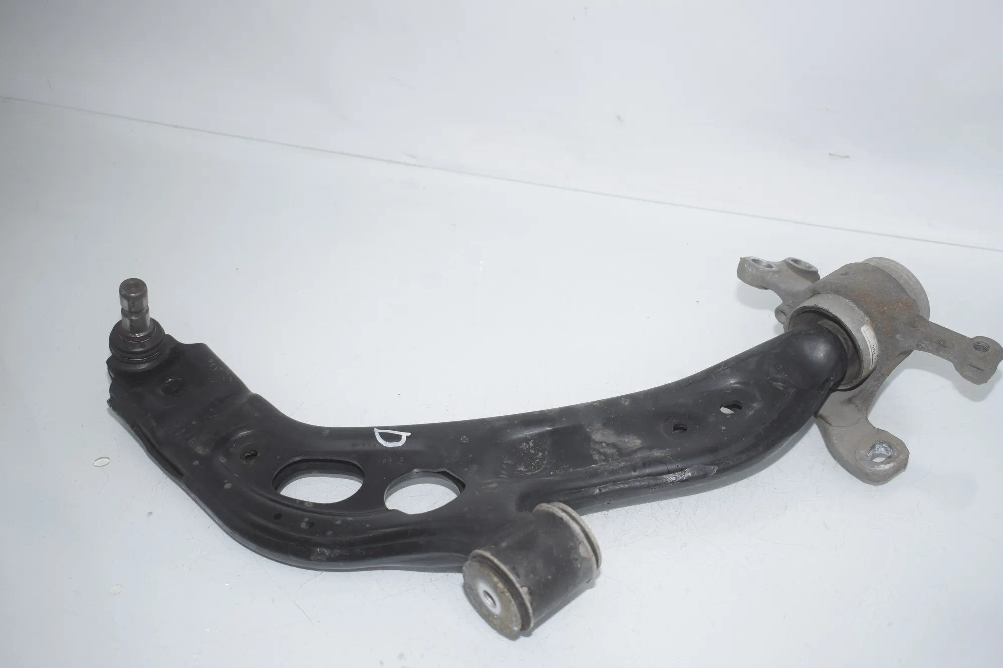 Front Right Curved Control Arm – OEM 6879844 · BMW 2 Active Tourer (F45) 218 i 2015