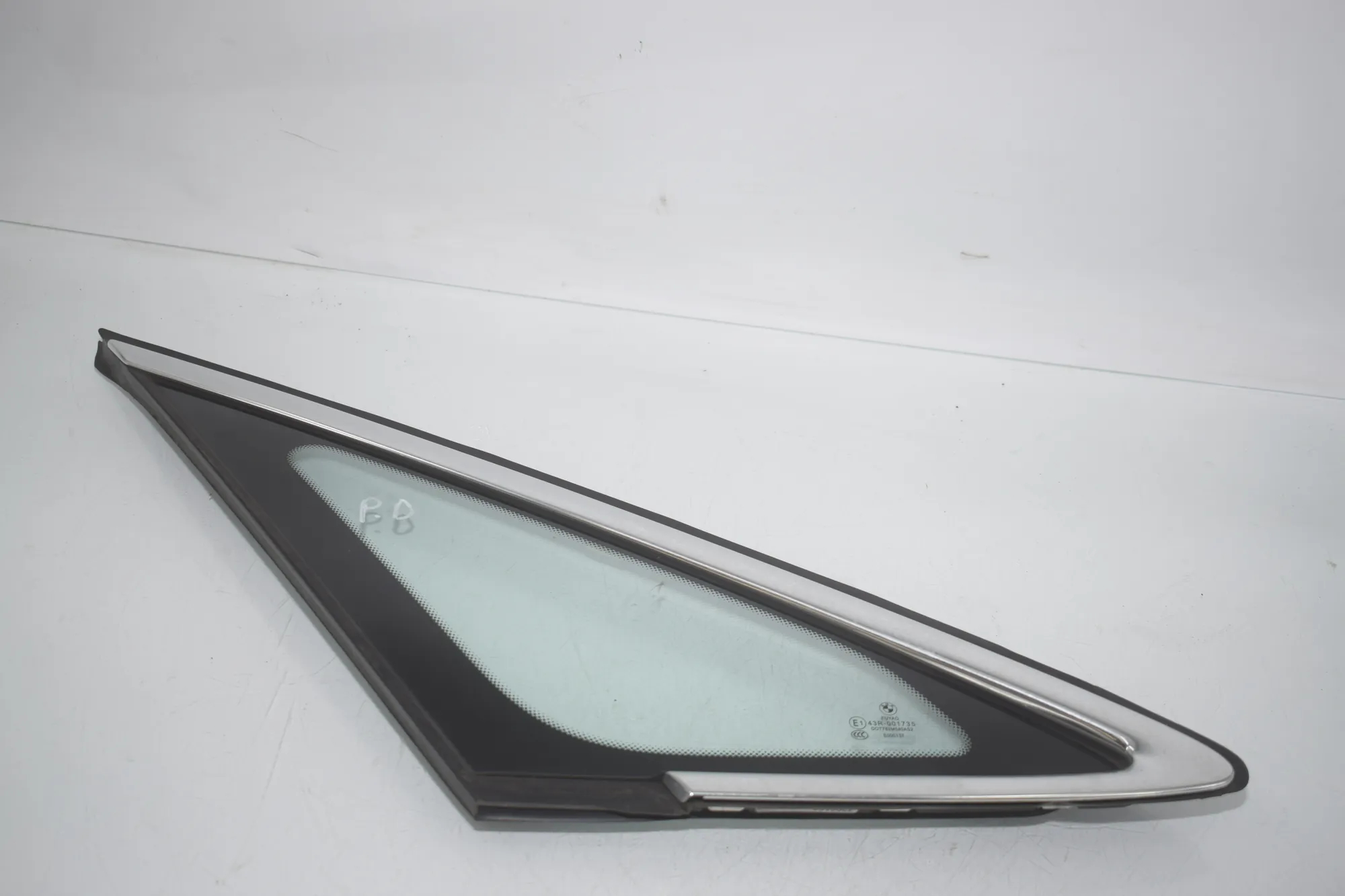 Front Right Quarter Window – OEM 7326156 · BMW BMW 2 Active Tourer (F45) 225 xe 2019