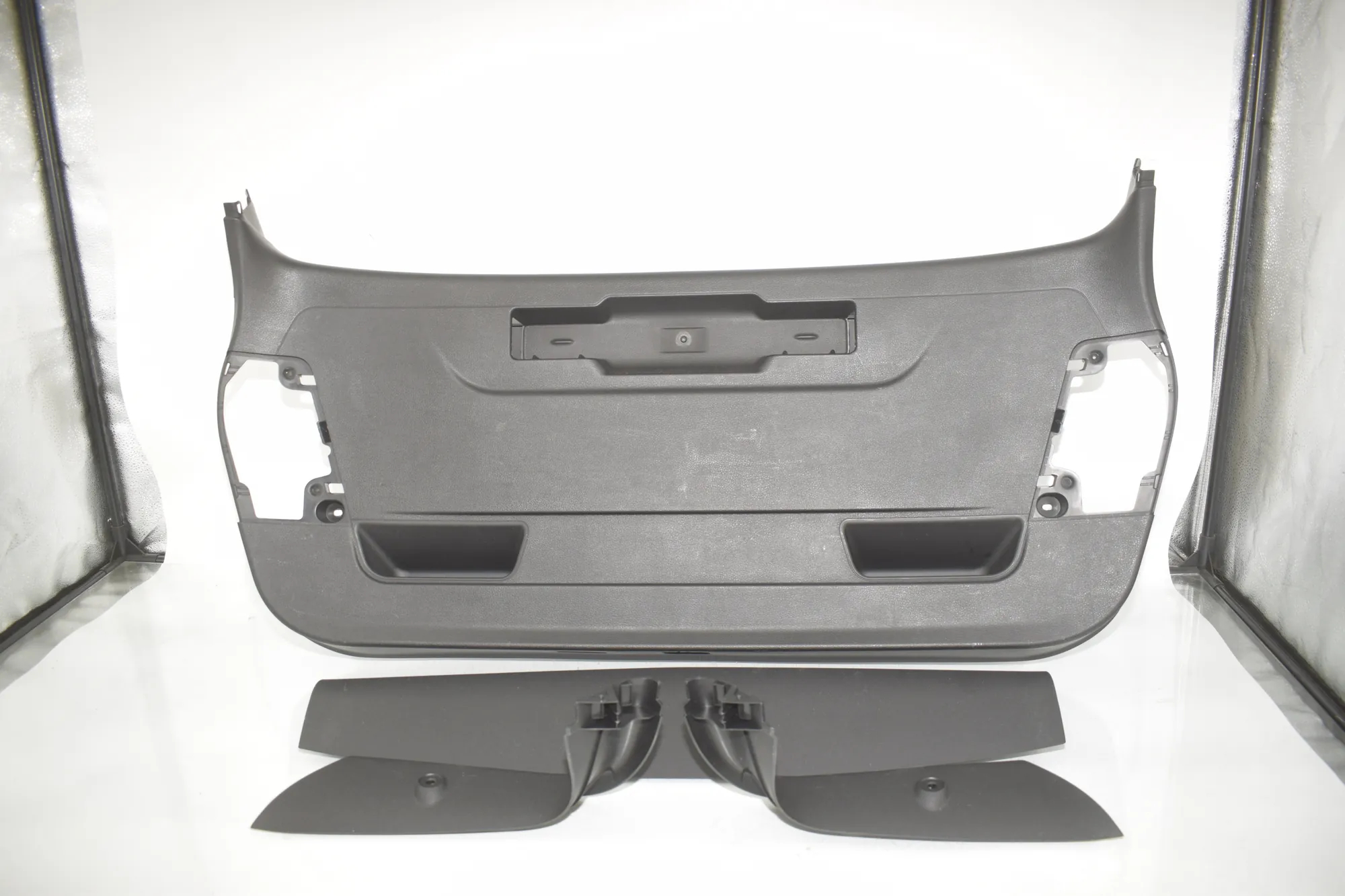 Tailgate Bootlid Cover Trim – OEM 7300860 · BMW BMW 2 Active Tourer (F45) 225 xe 2019