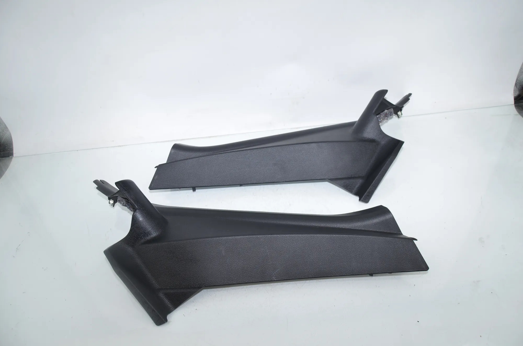 Other Interior Parts – OEM 7323653 · BMW BMW 2 Active Tourer (F45) 225 xe 2019 – 2