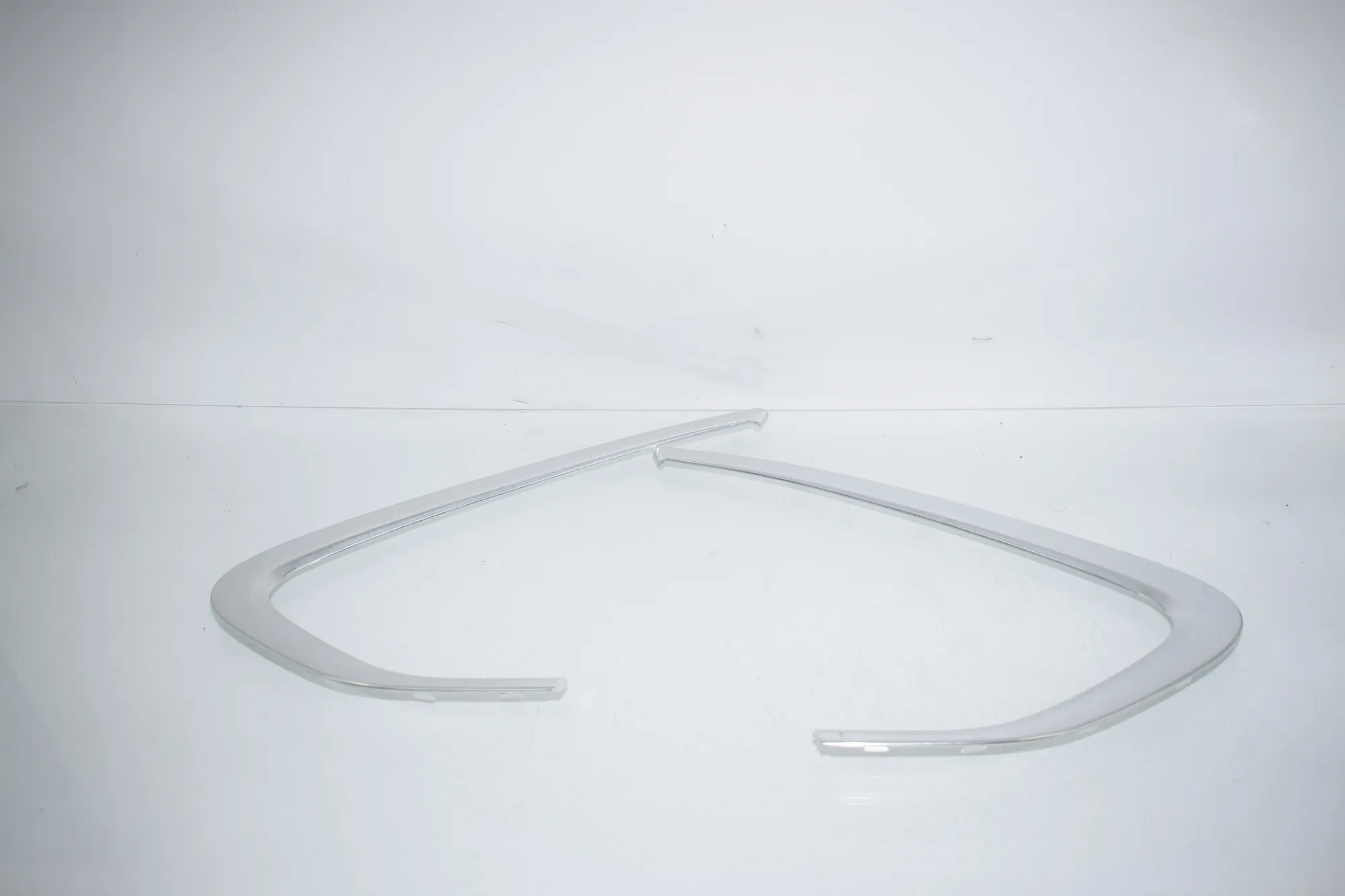 Exterior Trim Kit – OEM 27000828 · BMW BMW 2 Active Tourer (F45) 225 xe 2019