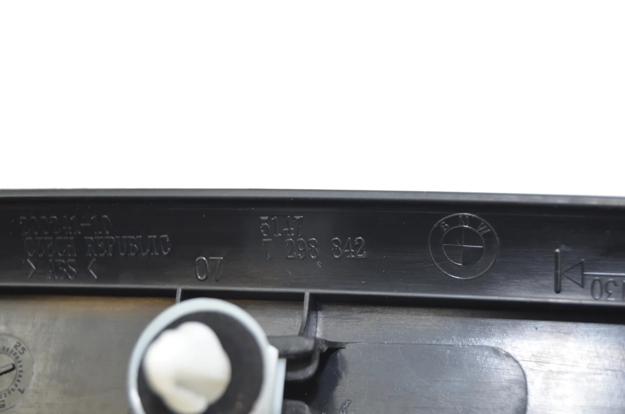 Rear Right Interior Step Trim – OEM 7298842 · BMW BMW 2 Active Tourer (F45) 225 xe 2019 – 5