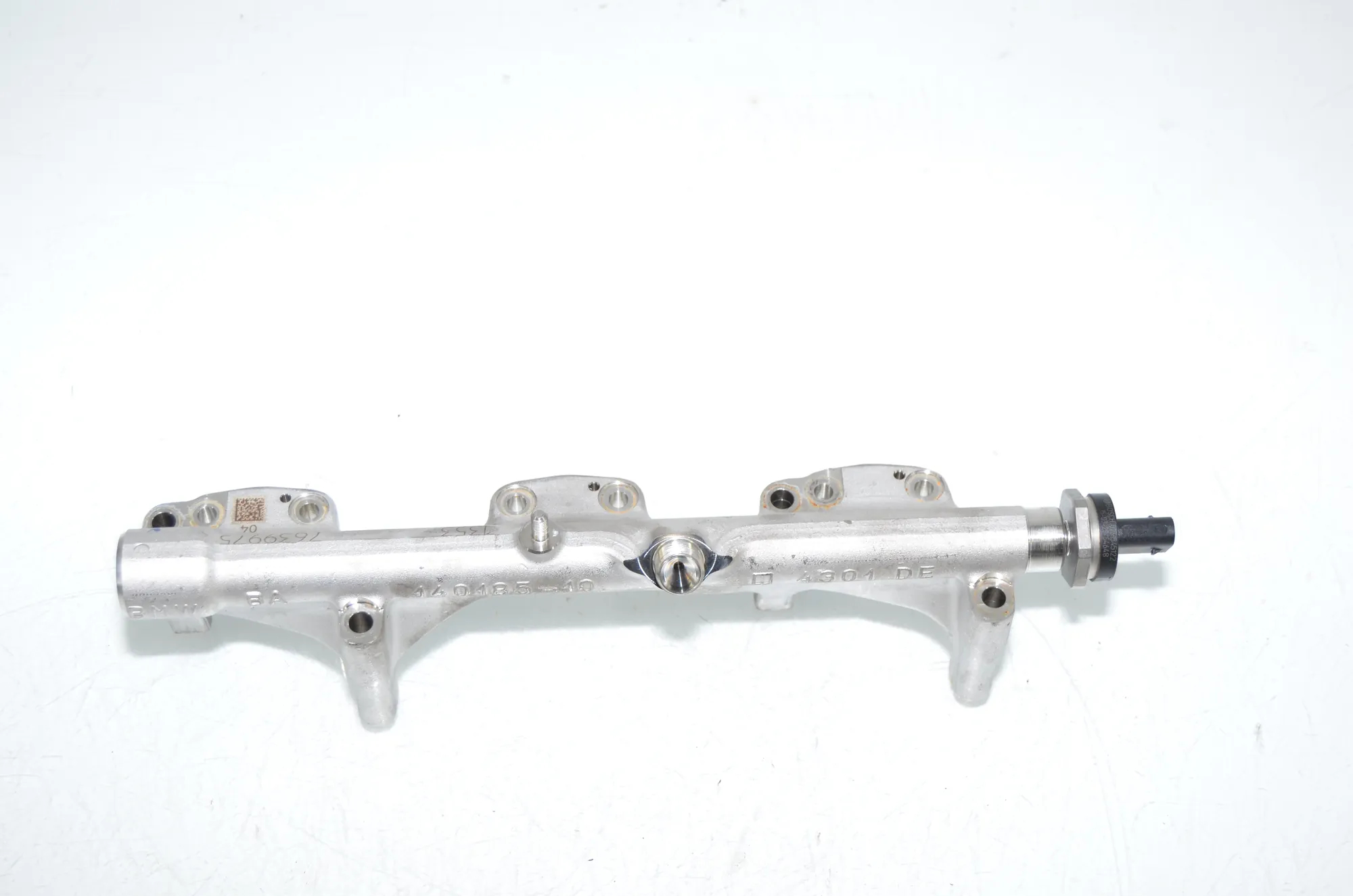 Fuel Rail – OEM 7639975 · BMW 2 Active Tourer (F45) 218 i 2015 – 2