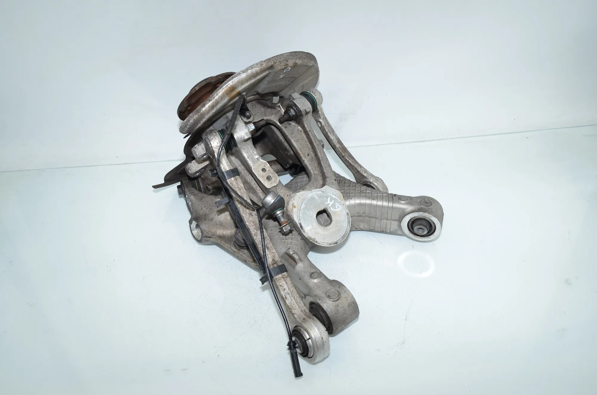 Rear Left Wheel Hub Spindle – OEM 6877217 · BMW X5 (F15, F85) M 2018 – 3