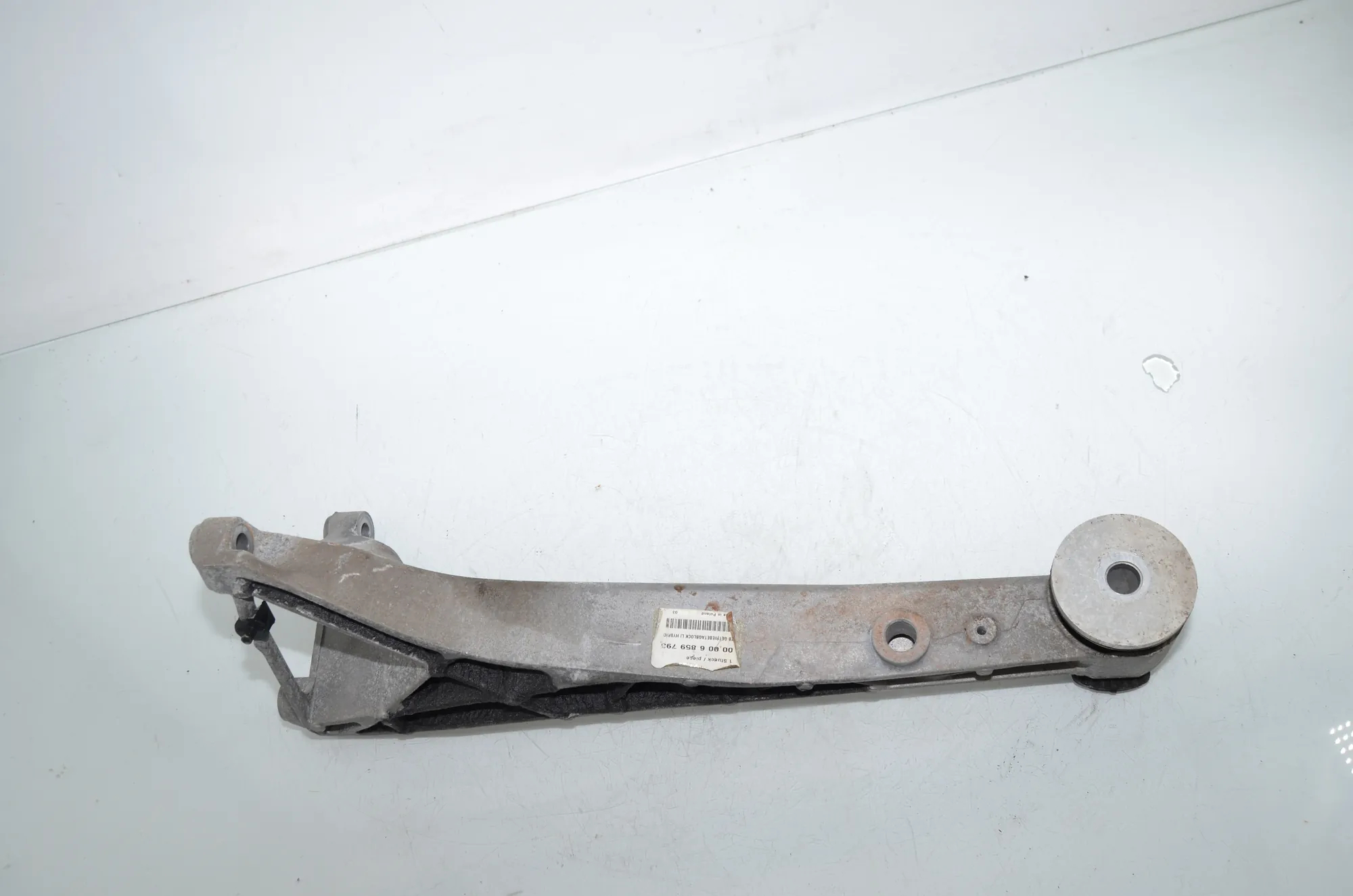 Rear Differential Bracket – OEM 6858295 · BMW BMW 2 Active Tourer (F45) 225 xe 2019