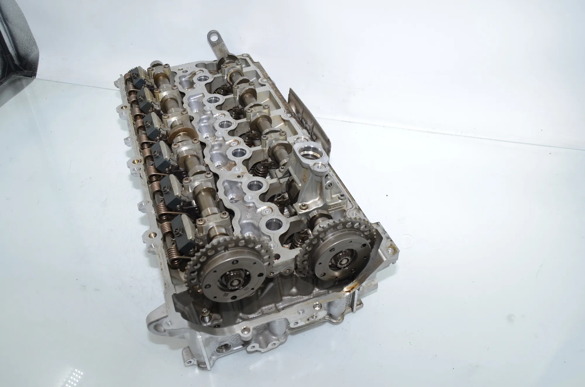 Engine Cylinder Head – OEM 7934494 · BMW X7 (G07) BMW X7 (G07) xDrive 40 i 2019 – 2