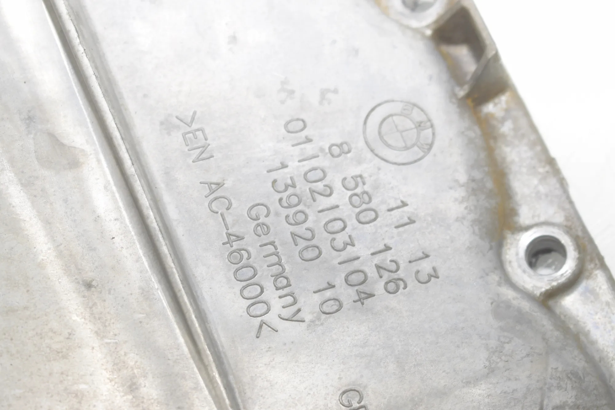 Oil Pan – OEM 8580126 · BMW X7 (G07) BMW X7 (G07) xDrive 40 i 2019 – 3