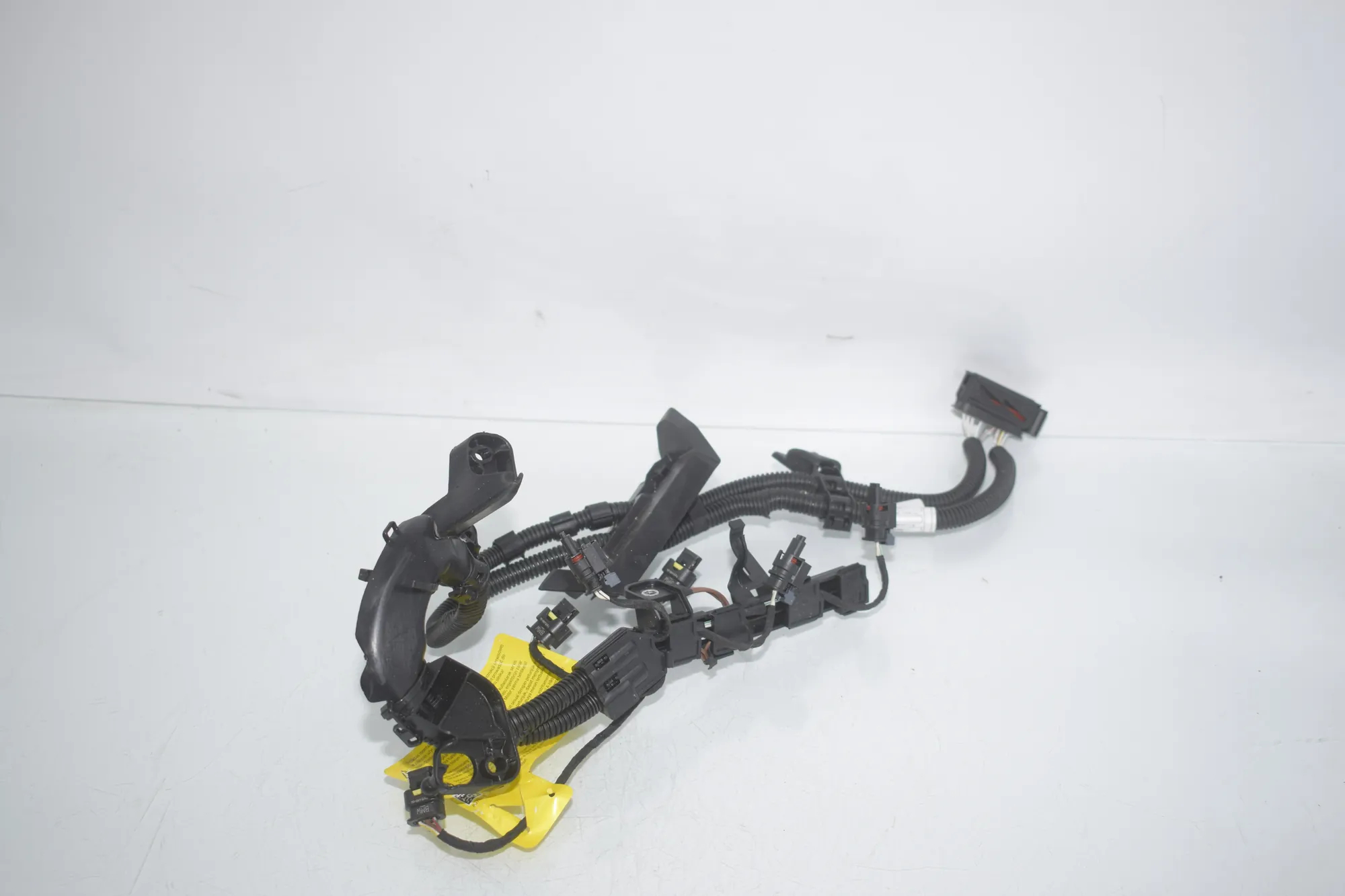 Fuel Injector Wire Connection – OEM 8634244 · BMW BMW 2 Active Tourer (F45) 225 xe 2019 – 2