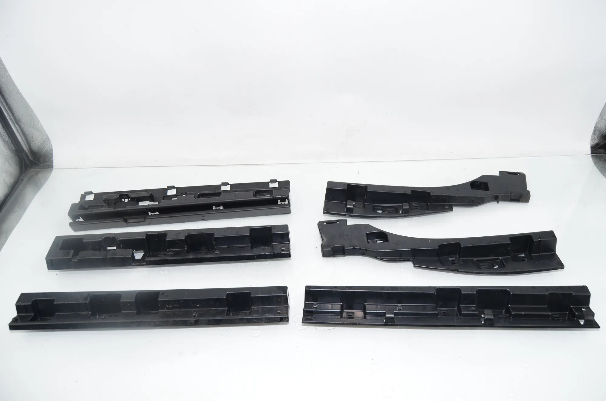 Sideskirt Bracket – OEM 7301939 · BMW 2 Active Tourer (F45) BMW 2 Active Tourer (F45) 225 xe 2019