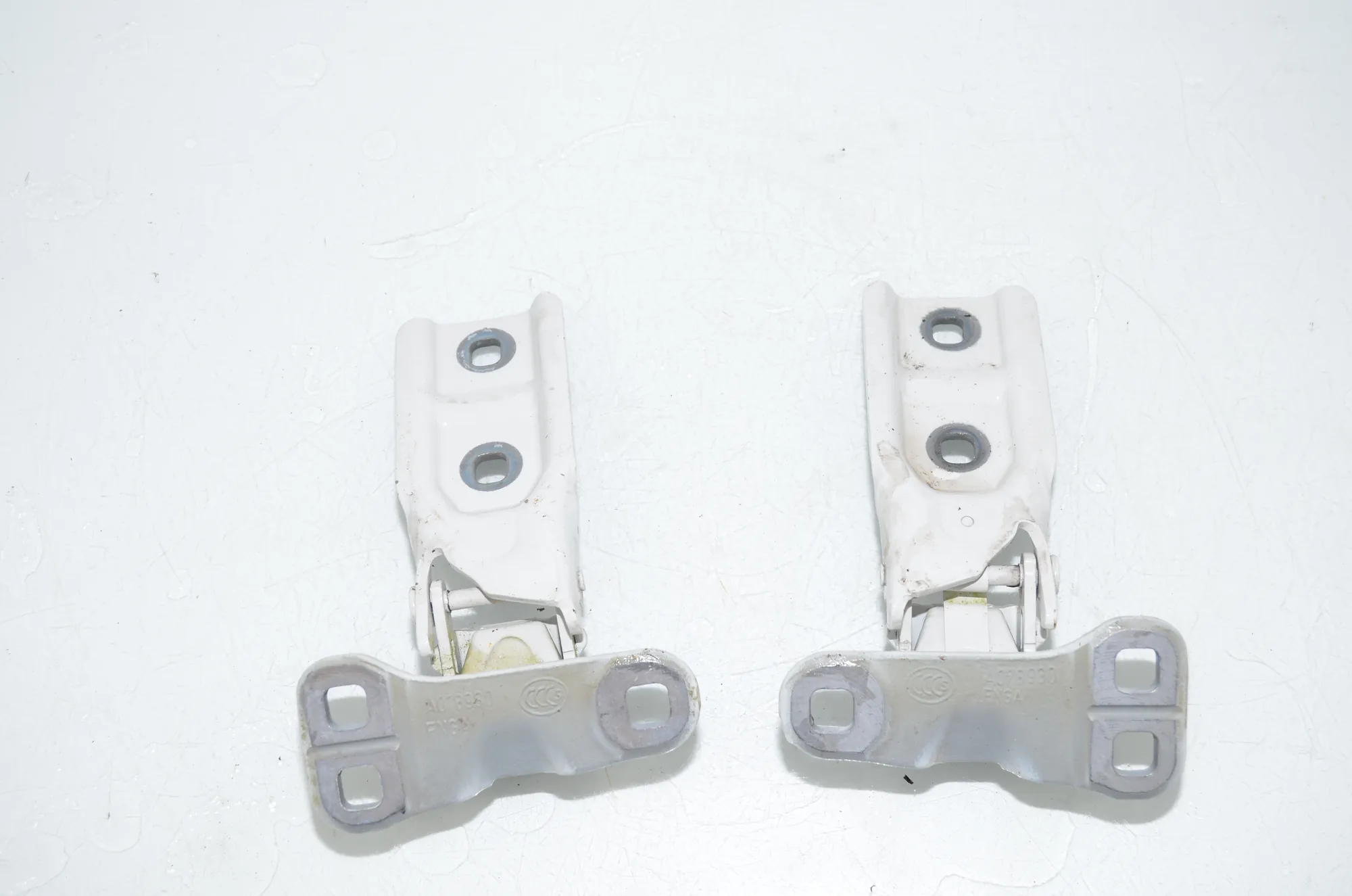 Left Side Bootlid Hinge – OEM 7300809 · BMW 2 Active Tourer (F45) BMW 2 Active Tourer (F45) 225 xe 2019 – 3