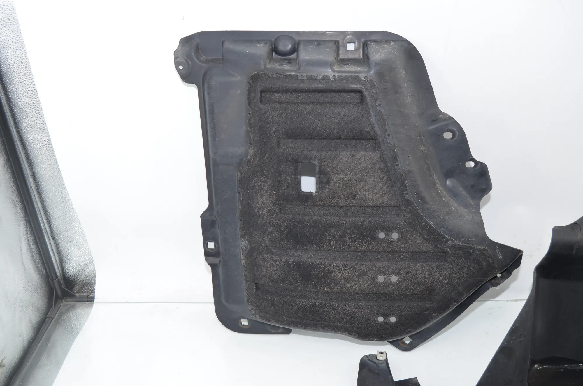 Other Underbody Cover – OEM 7352678 · BMW 2 Active Tourer (F45) BMW 2 Active Tourer (F45) 225 xe 2019 – 2