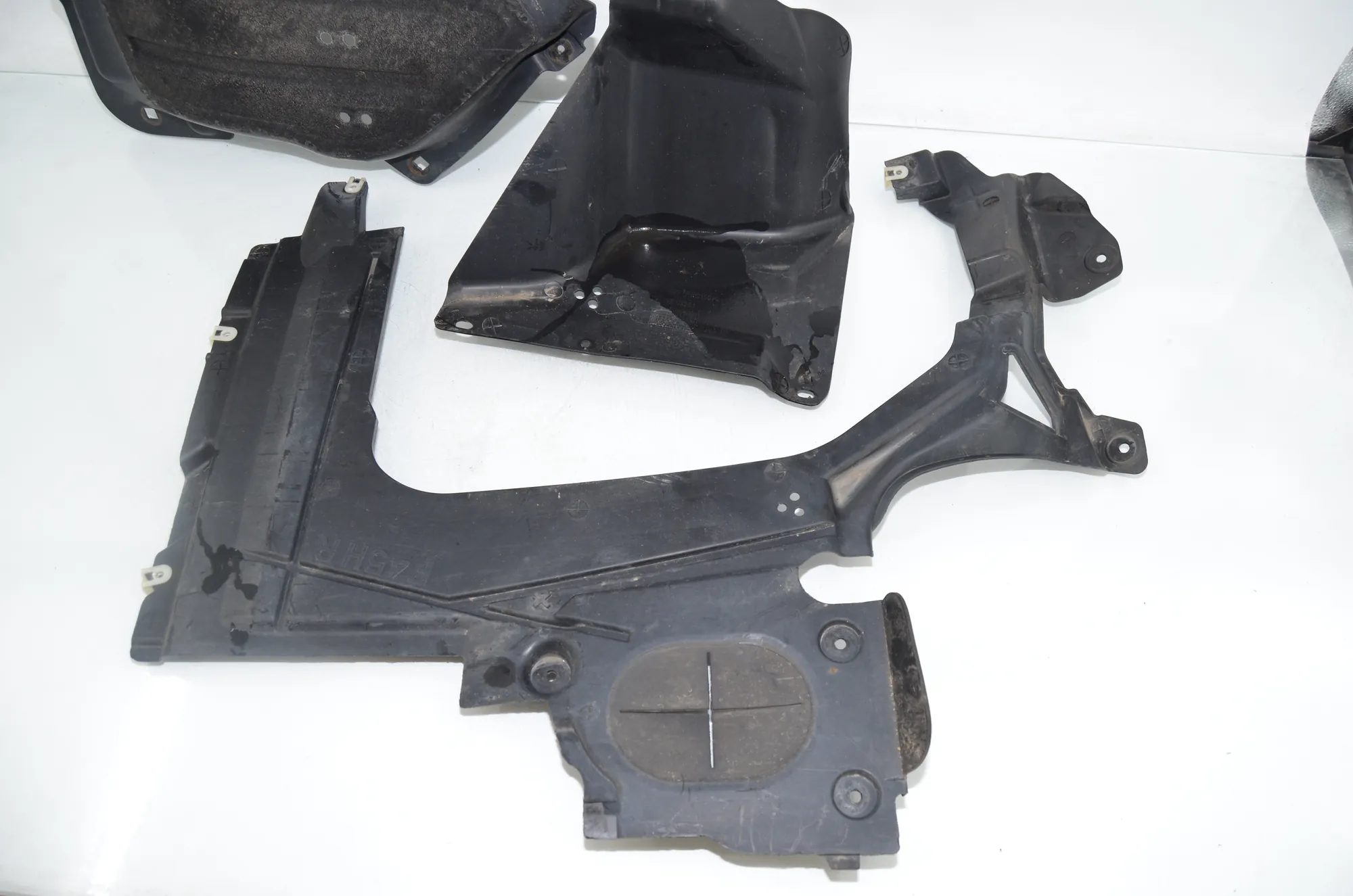 Other Underbody Cover – OEM 7352678 · BMW 2 Active Tourer (F45) BMW 2 Active Tourer (F45) 225 xe 2019 – 4