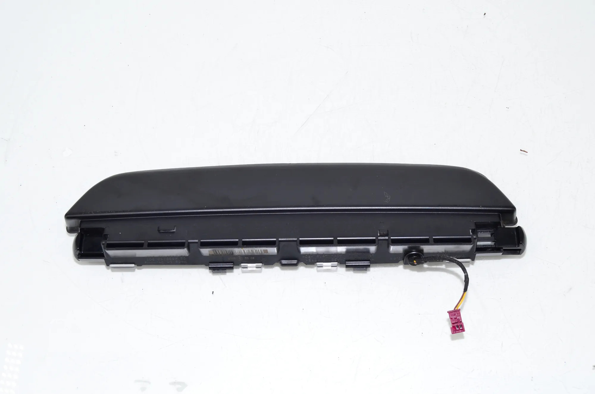 Rear Third Brake Stop Light – OEM 7342972 · BMW 7 (G11, G12) 750 d, Ld xDrive 2016 – 3