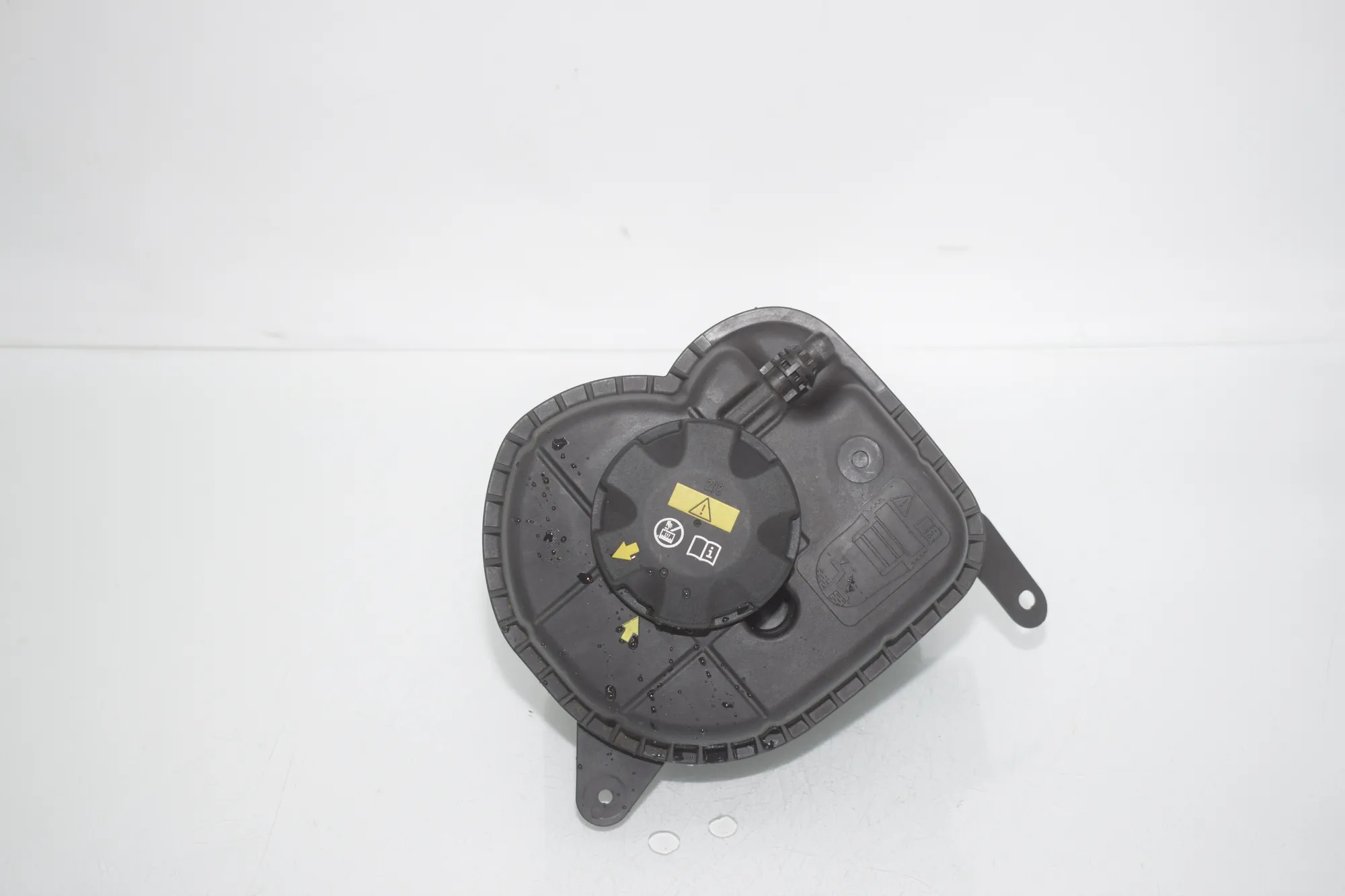 Coolant Expansion Tank – OEM 8621092 · BMW X5 (F15, F85) BMW X5 (F15, F85) M 2018