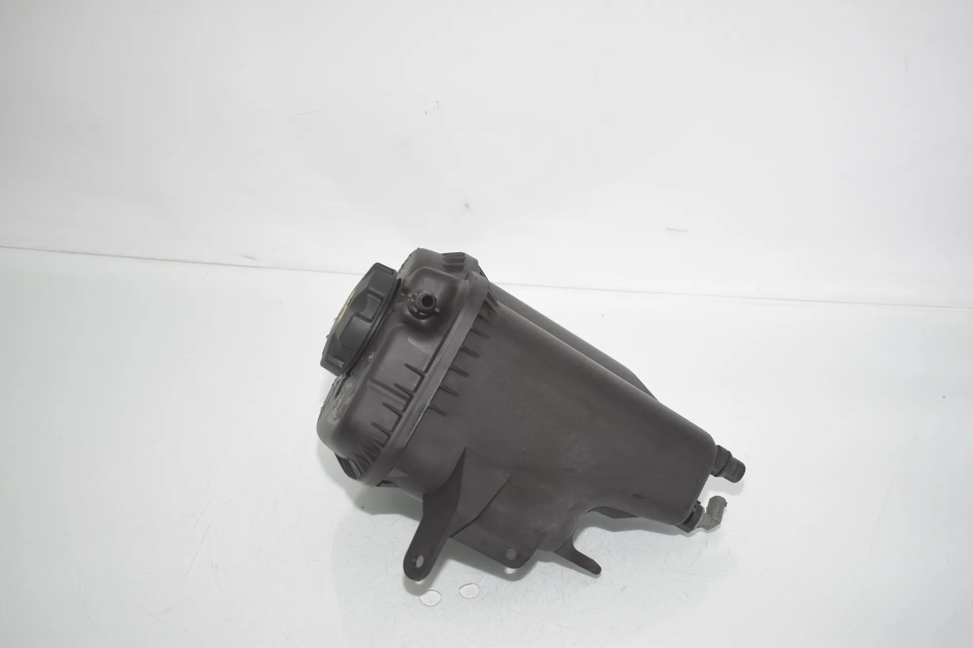 Coolant Expansion Tank – OEM 8621092 · BMW X5 (F15, F85) BMW X5 (F15, F85) M 2018 – 2