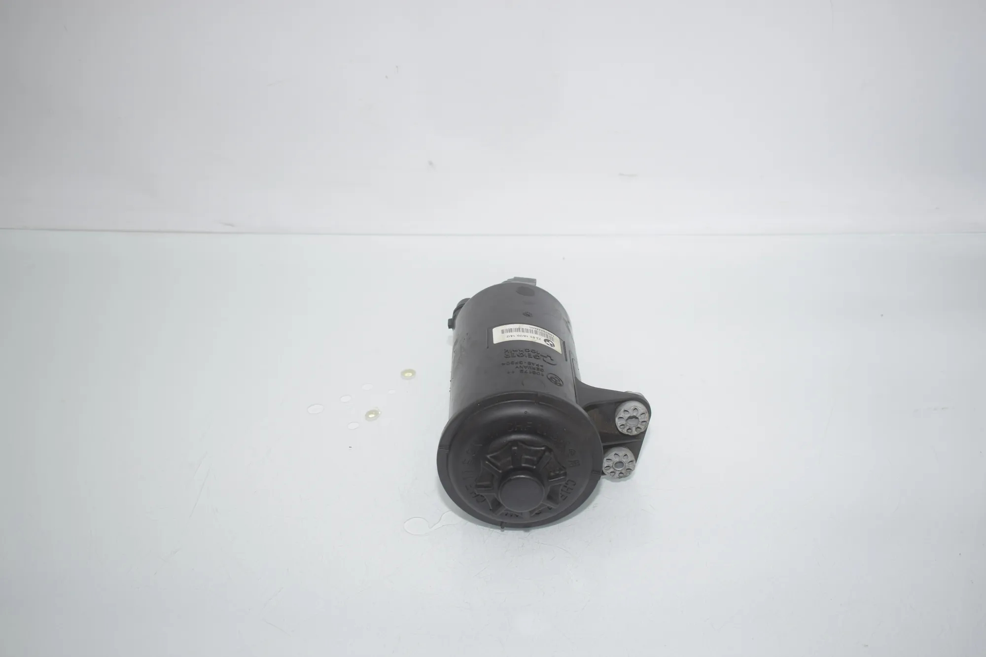 Power Steering Fluid Tank – OEM 6782286 · BMW X5 (F15, F85) BMW X5 (F15, F85) M 2018