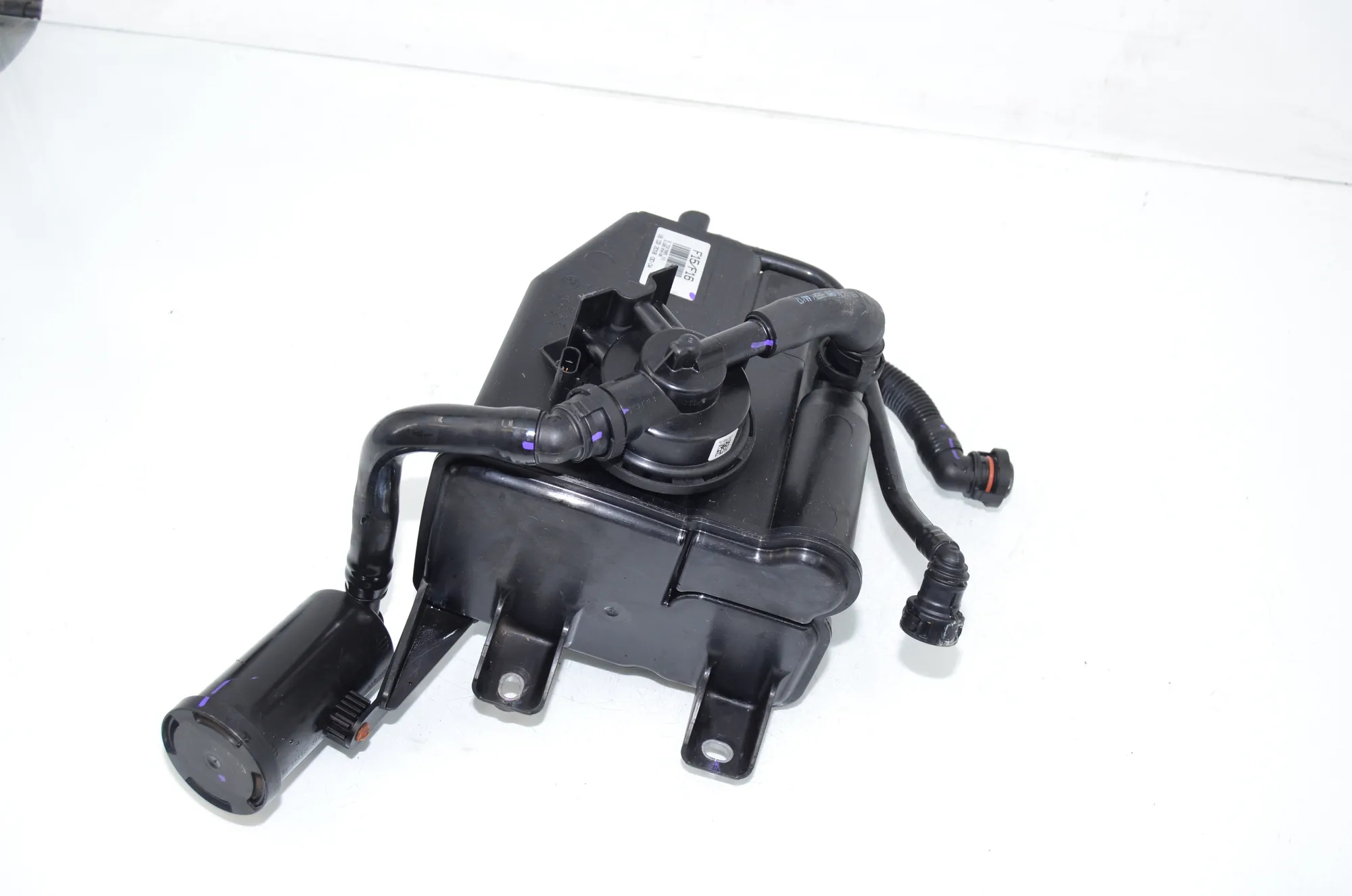 Charcoal Container Filter – OEM 7327885 · BMW X5 (F15, F85) BMW X5 (F15, F85) M 2018 – 2