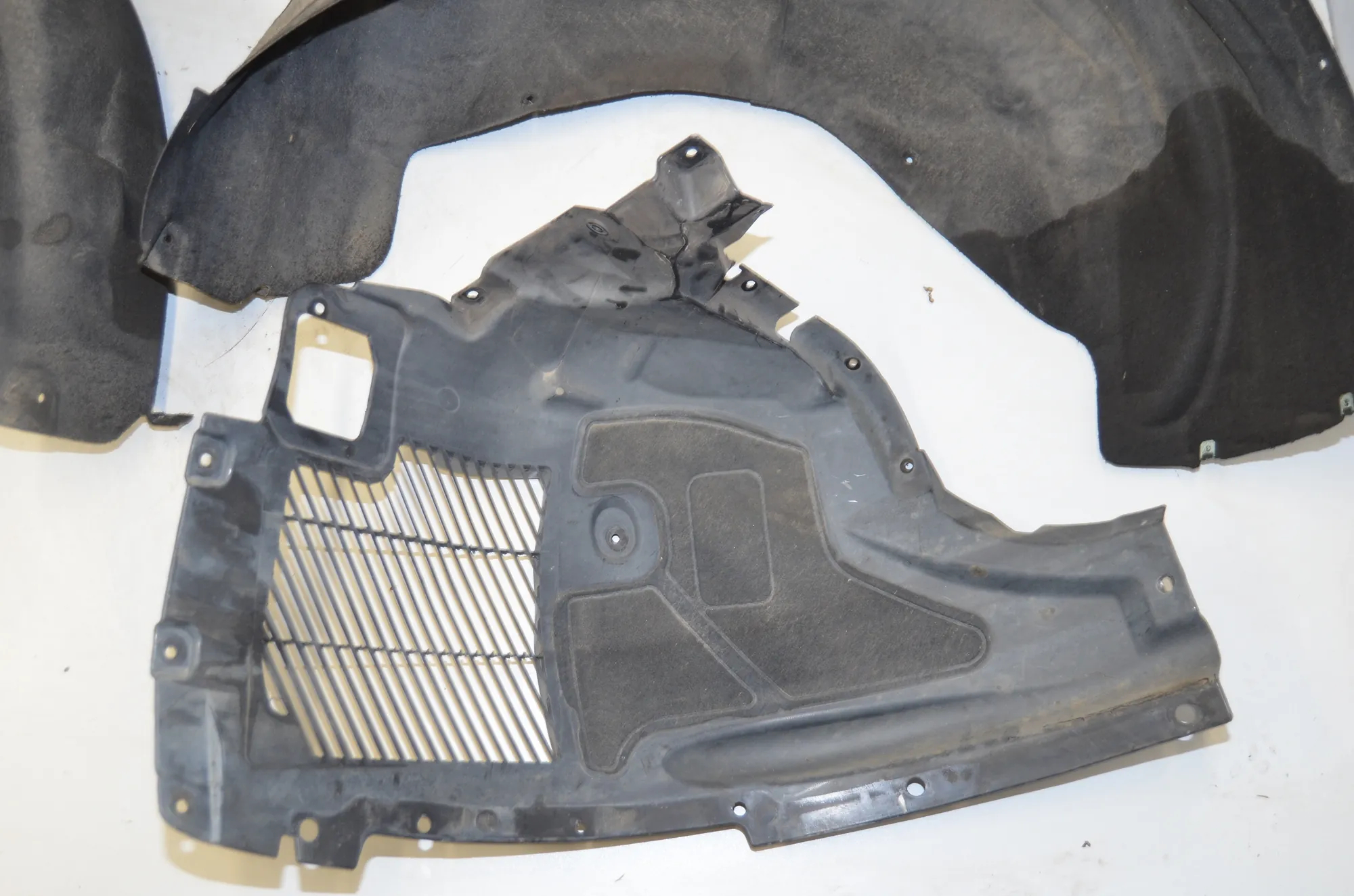 Rear Left Arch Liner – OEM 7290854 · BMW X5 (F15, F85) BMW X5 (F15, F85) M 2018 – 4