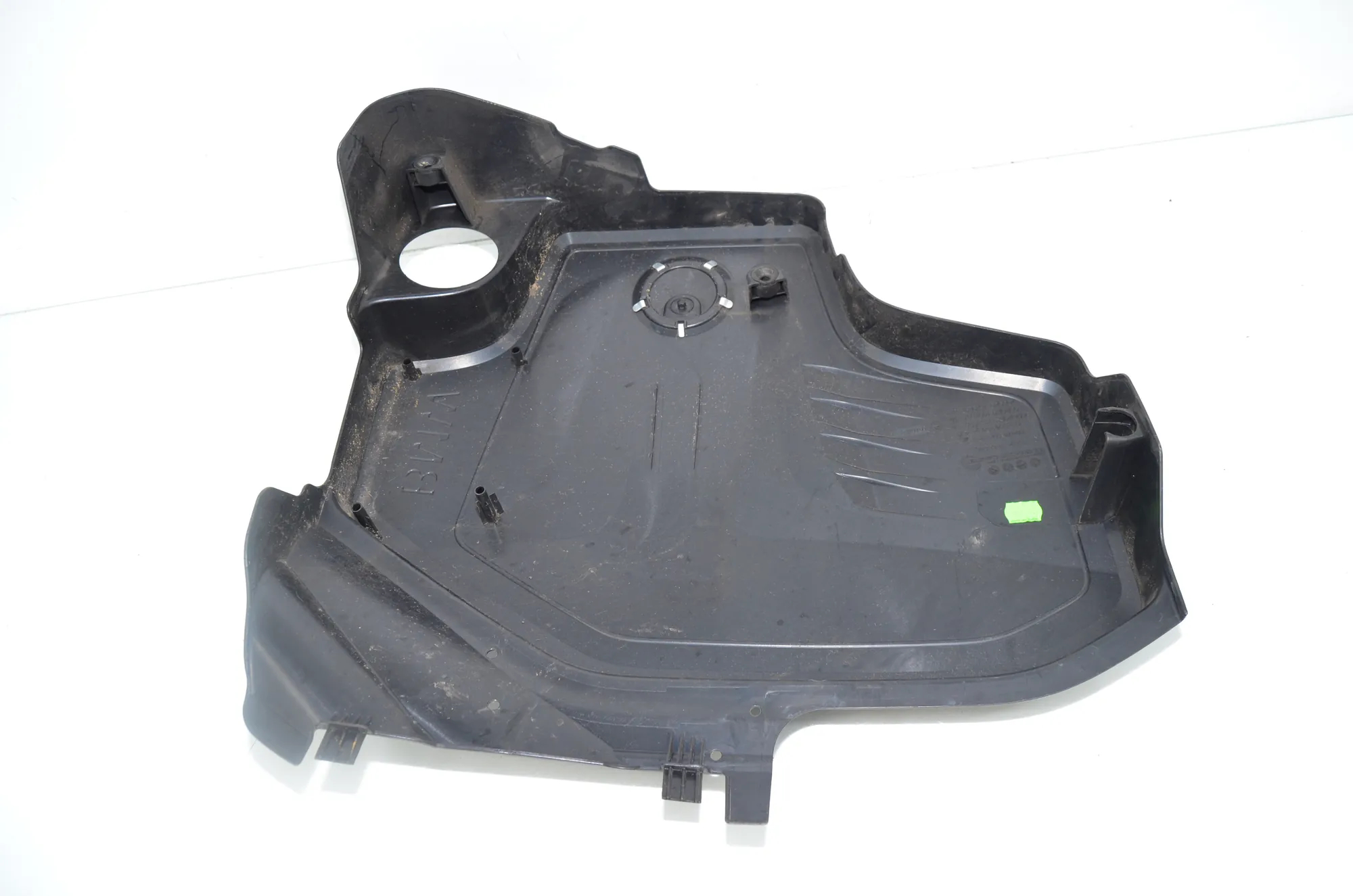 Engine Cover – OEM 7604564 · BMW 3 (F30, F80) BMW 3 (F30, F80) 320 i 2012 – 3