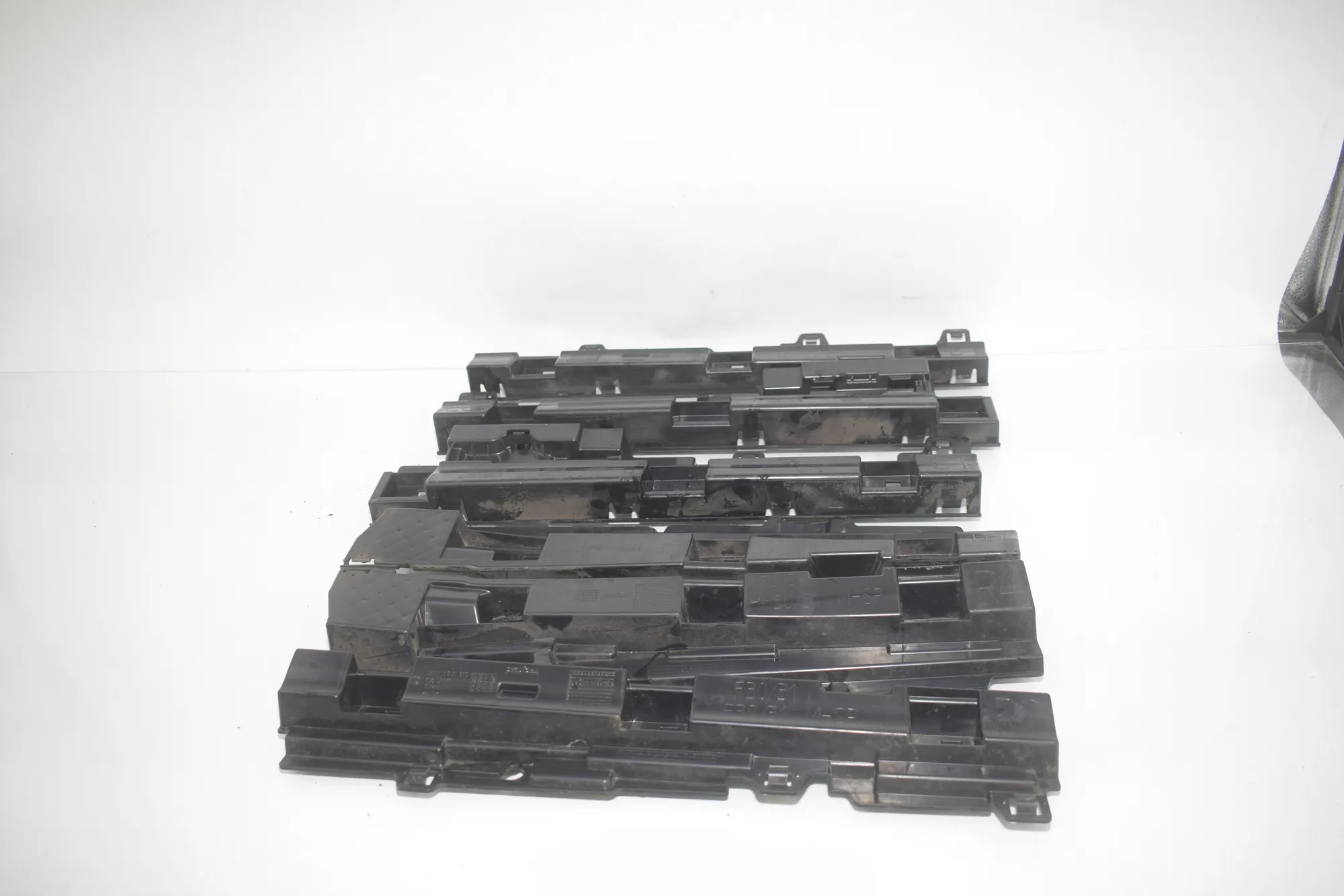 Sideskirt Bracket – OEM 7256916 · BMW 3 (F30, F80) BMW 3 (F30, F80) 320 i 2012